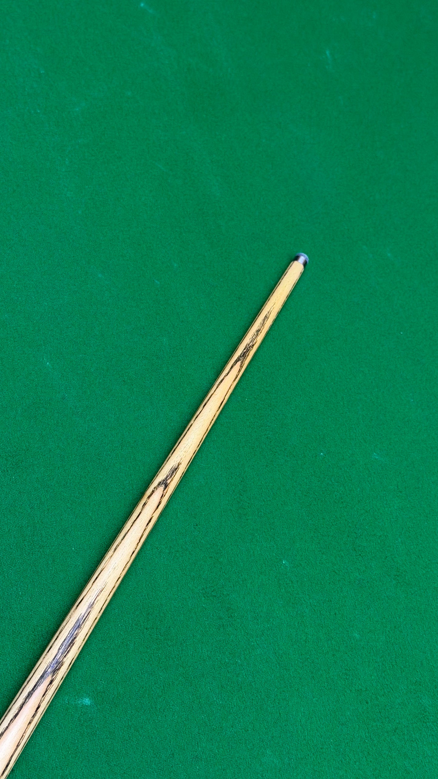 Ultimate Niche Cue – Snooker Cue |Tip 9.6 mm| 57.5”| 18 oz | 29.5