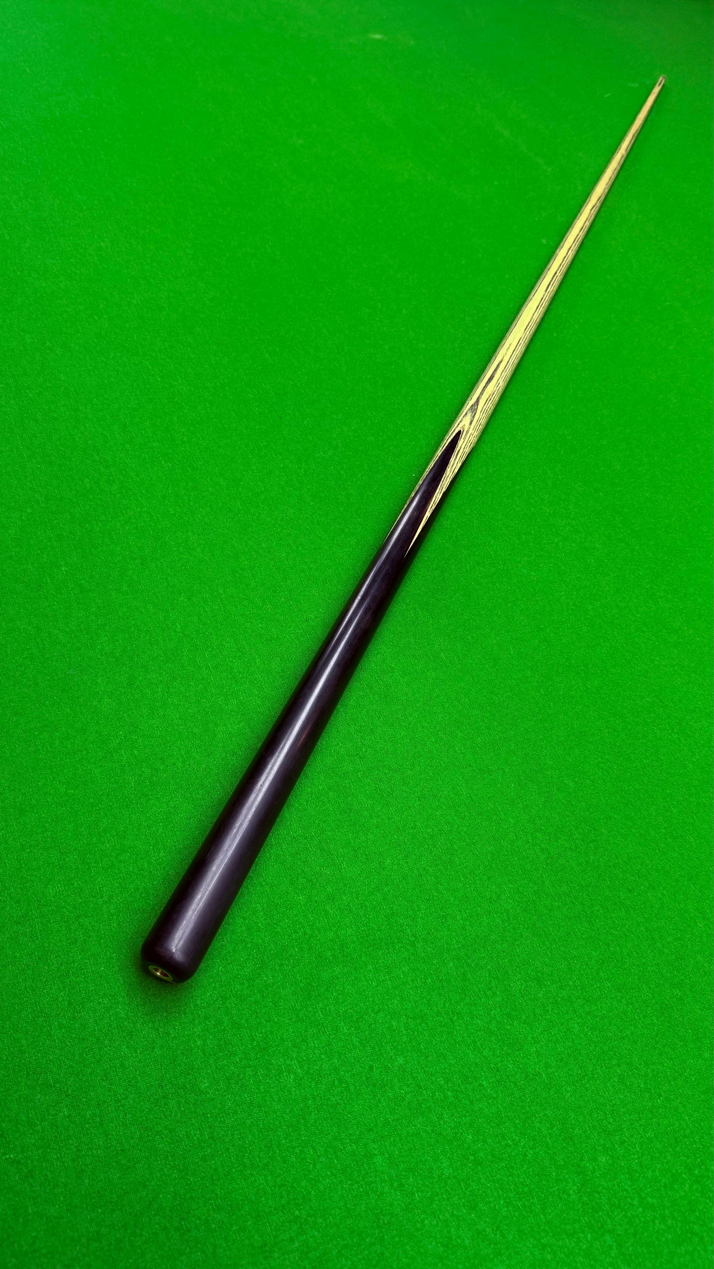 PinCue Ultimate – Queue Artisanale de Snooker en Frêne – 58 Pouces / Embout 9,3 mm / 18 oz | CueShop Maroc