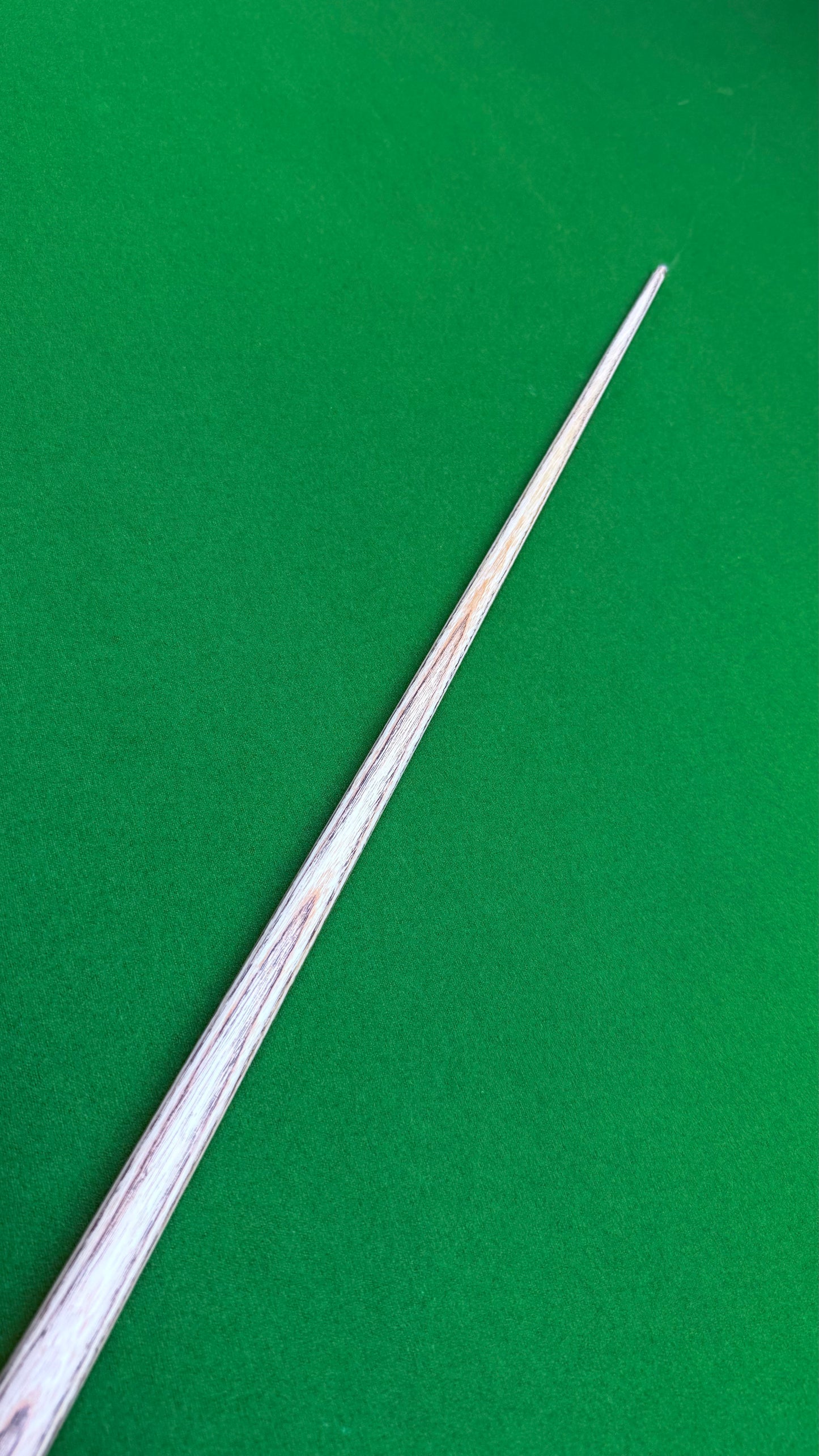 Special Cue – Handmade Ash Pool Cue – 58” / 8.5 mm Tip / 18 oz | CueShop Morocco
