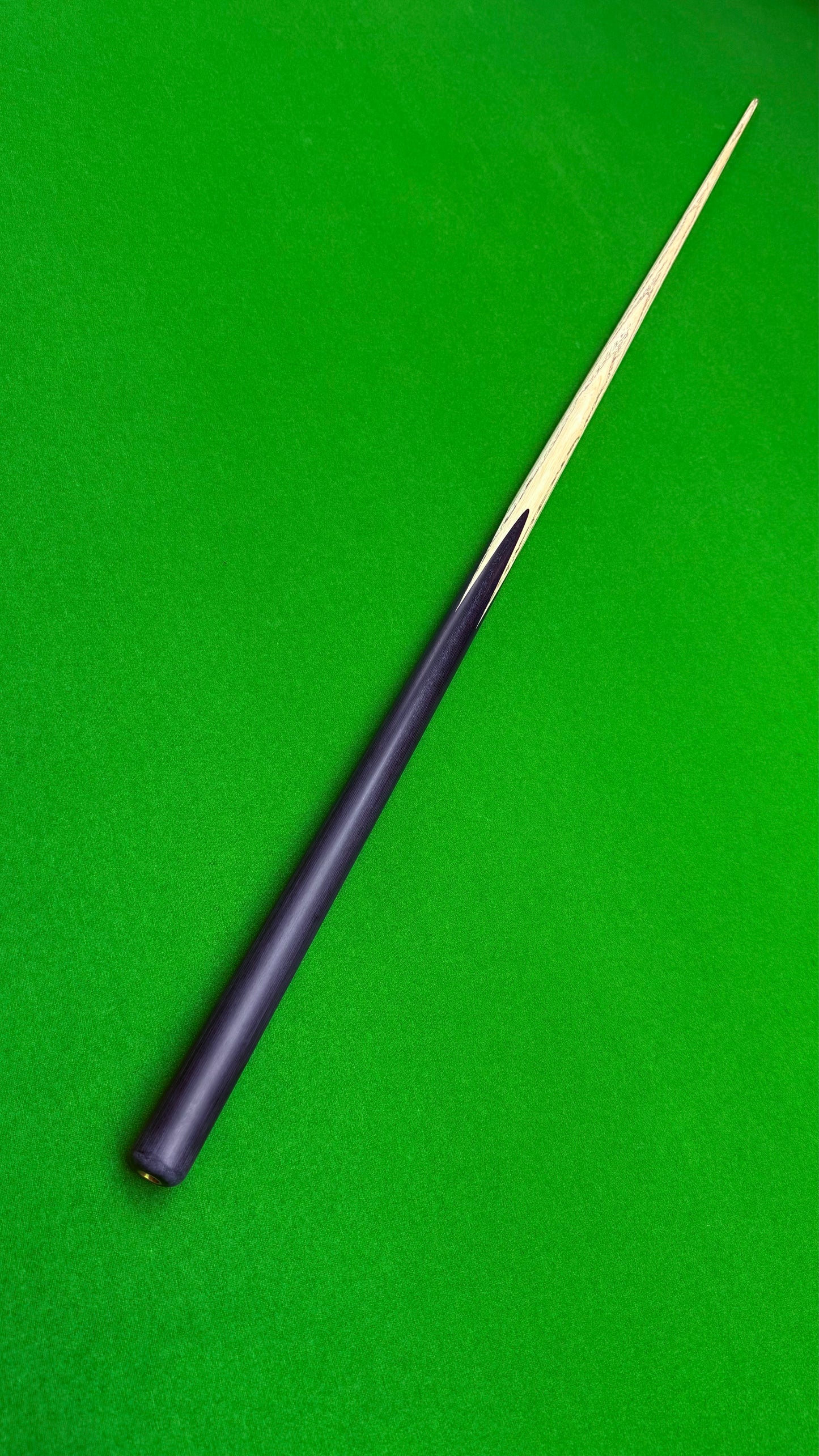 Special Cue – Queue Artisanale de Snooker en Frêne – 58 Pouces / Embout 8,5 mm / 18 oz | CueShop Maroc
