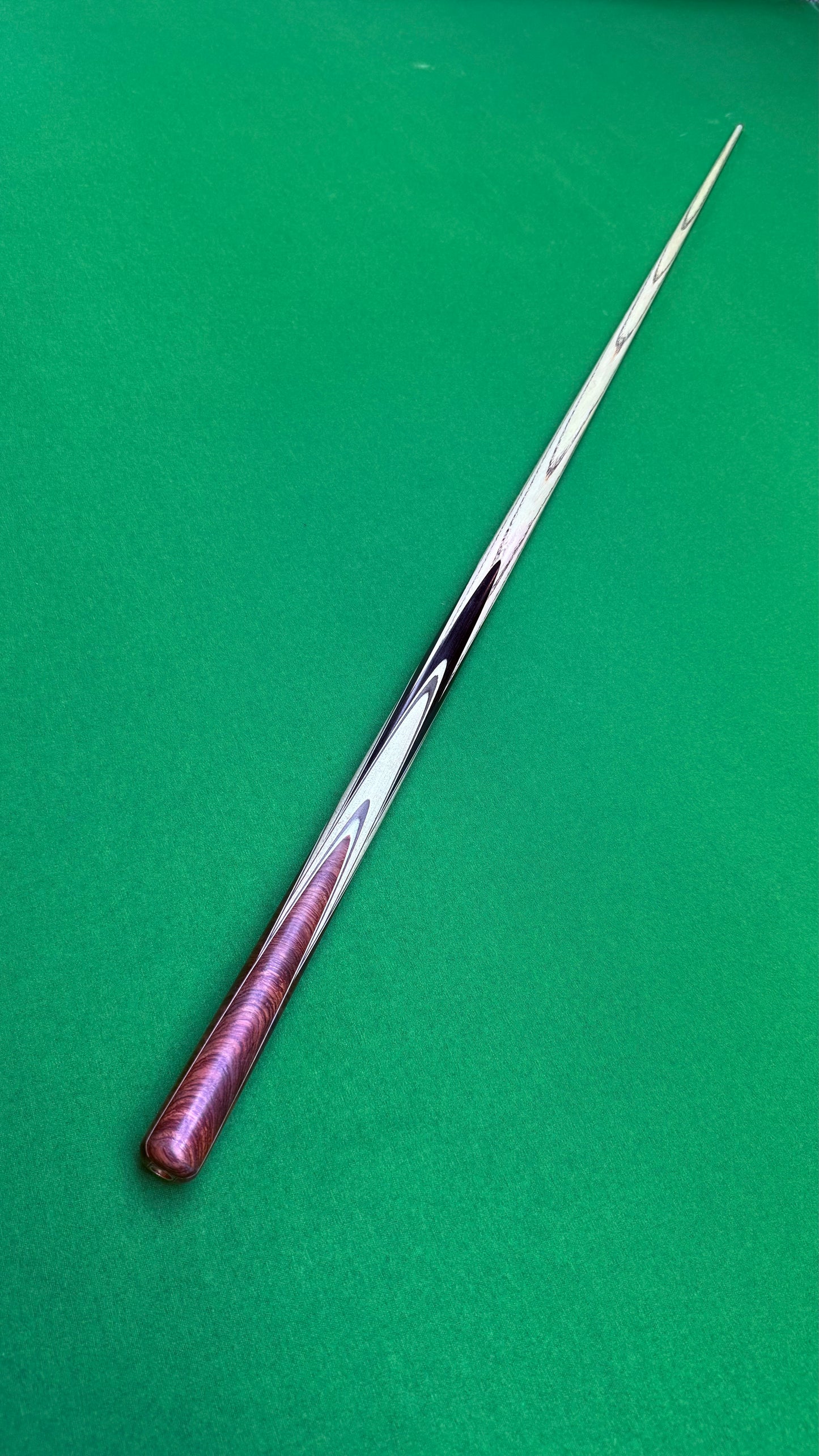 Unique Cue – Handmade Ash pool Cue – 58” / 8.2 mm Tip / 17.6 oz | CueShop Morocco