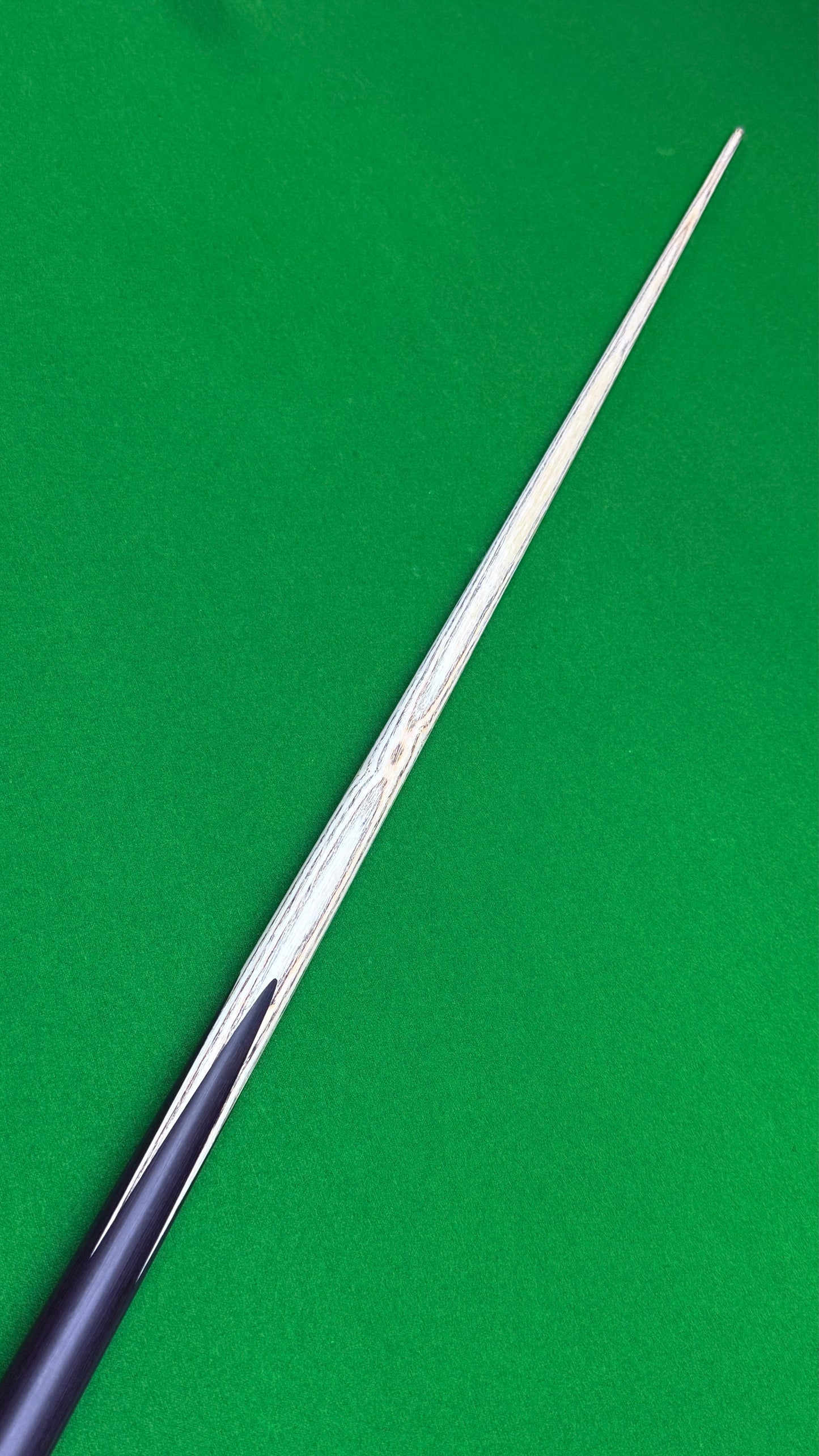 Special Cue – Queue Artisanale de Snooker en Frêne – 58 Pouces / Embout 8,5 mm / 18 oz | CueShop Maroc