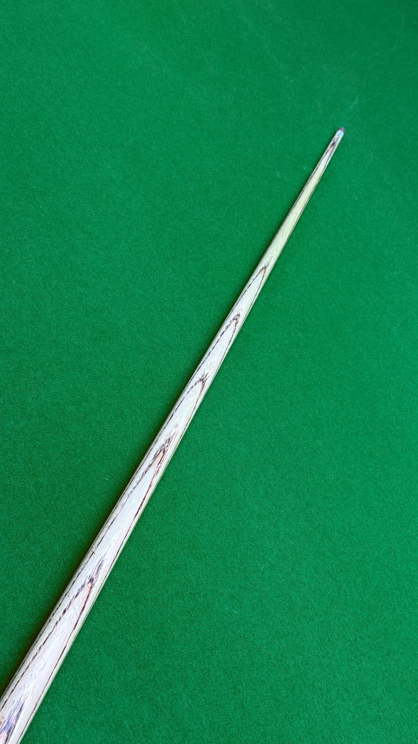 Unique Cue – Handmade Ash pool Cue – 58” / 8.2 mm Tip / 17.6 oz | CueShop Morocco
