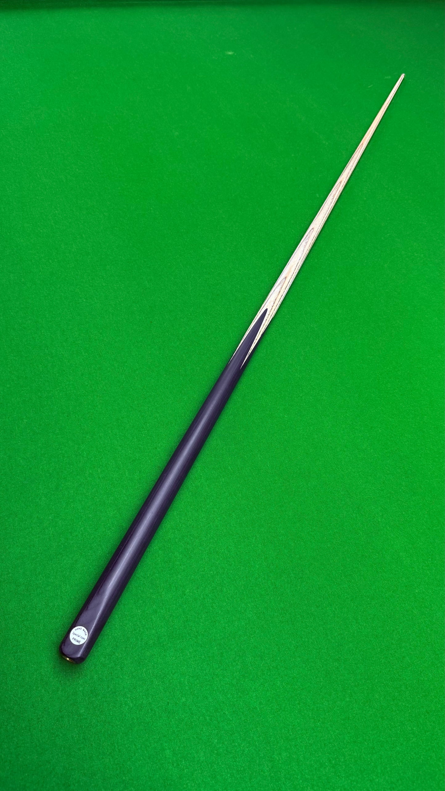 Special Cue – Handmade Ash Pool Cue – 58” / 8.5 mm Tip / 18 oz | CueShop Morocco