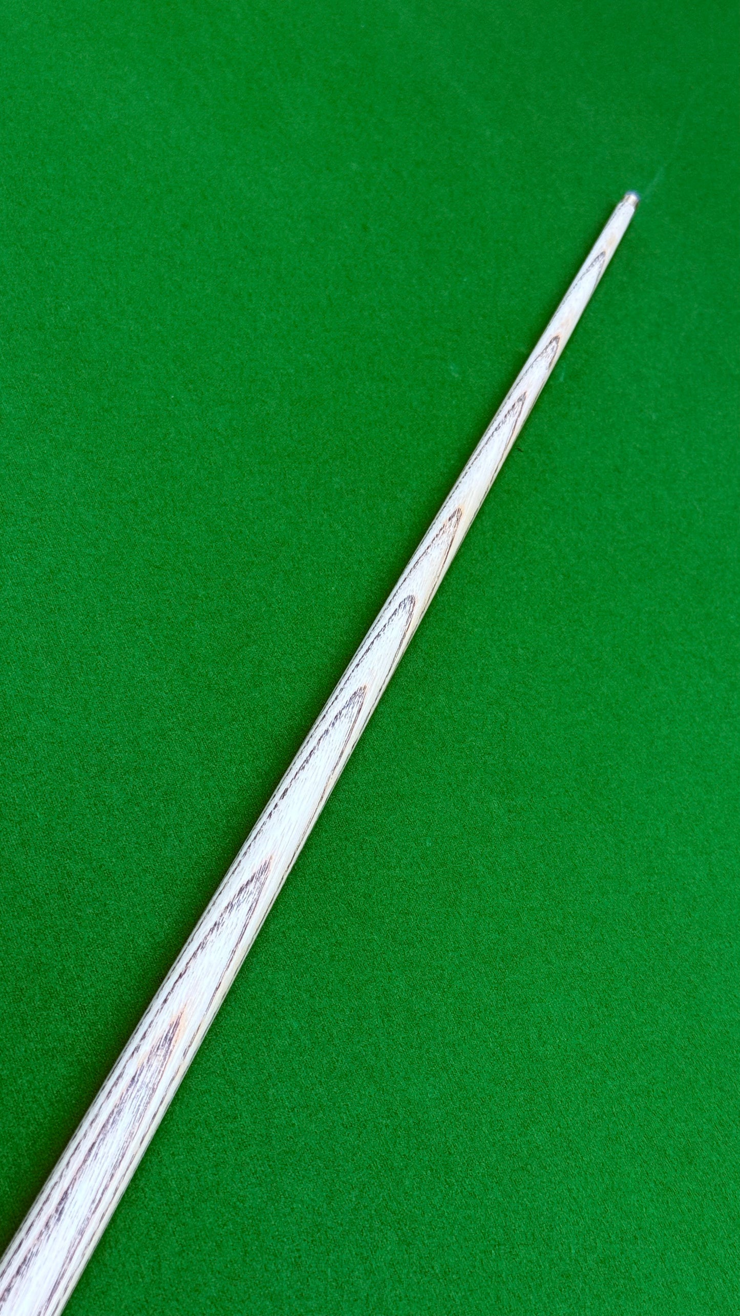Special Cue – Handmade Ash Pool Cue – 58” / 8.5 mm Tip / 17.8 oz | CueShop Morocco