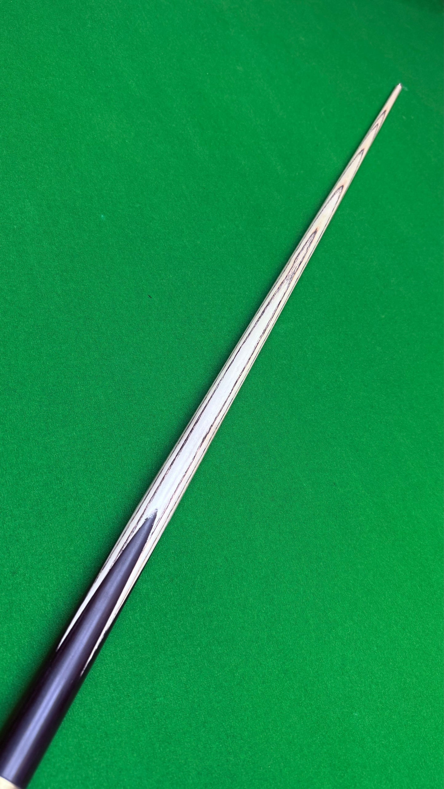 Special Cue -3/4 pc– Handmade Ash Snooker Cue – 57” /10 mm Tip / 18oz | CueShop Morocco