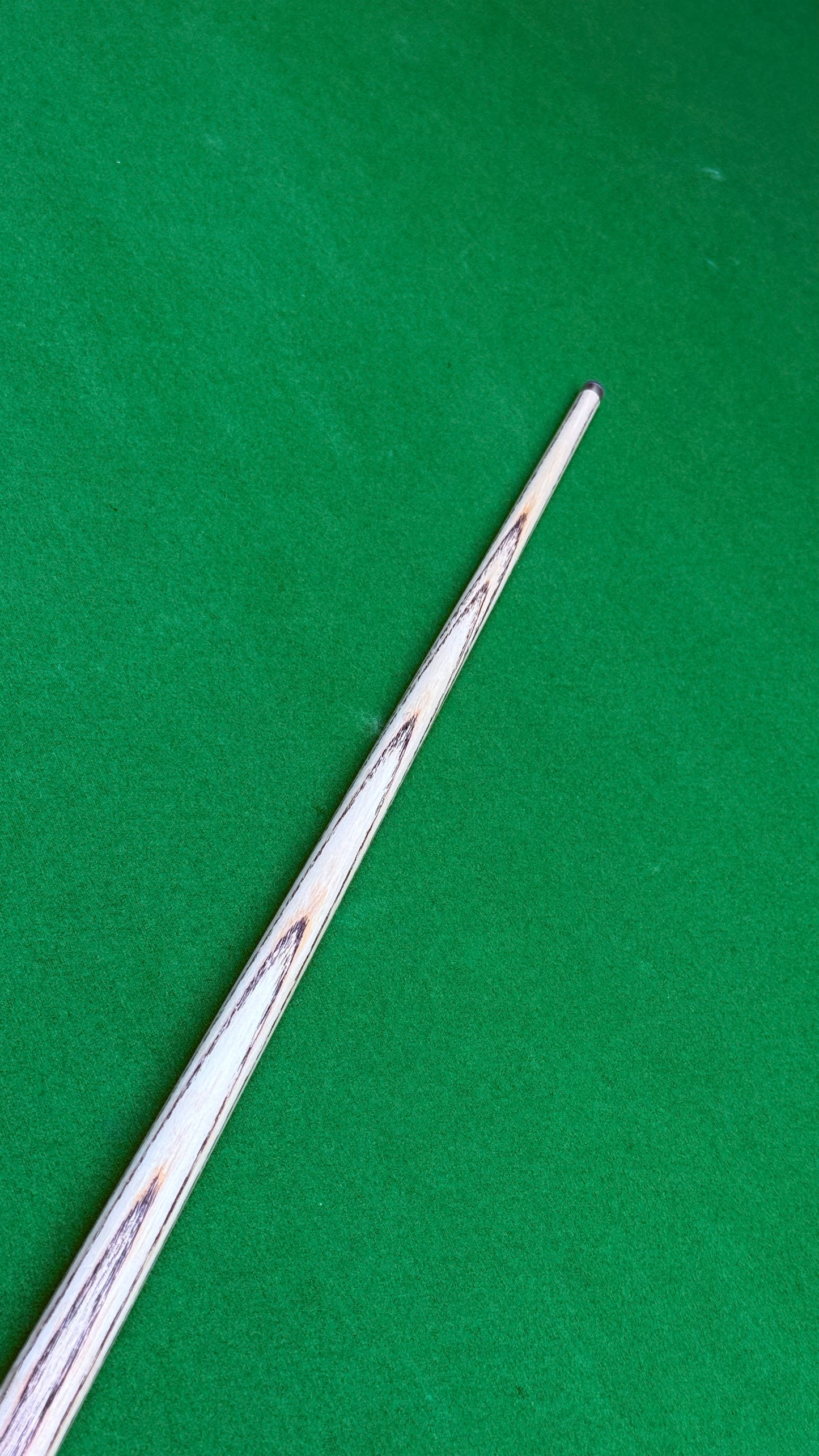Special Cue -3/4 pc– Handmade Ash Snooker Cue – 57” /10 mm Tip / 18oz | CueShop Morocco