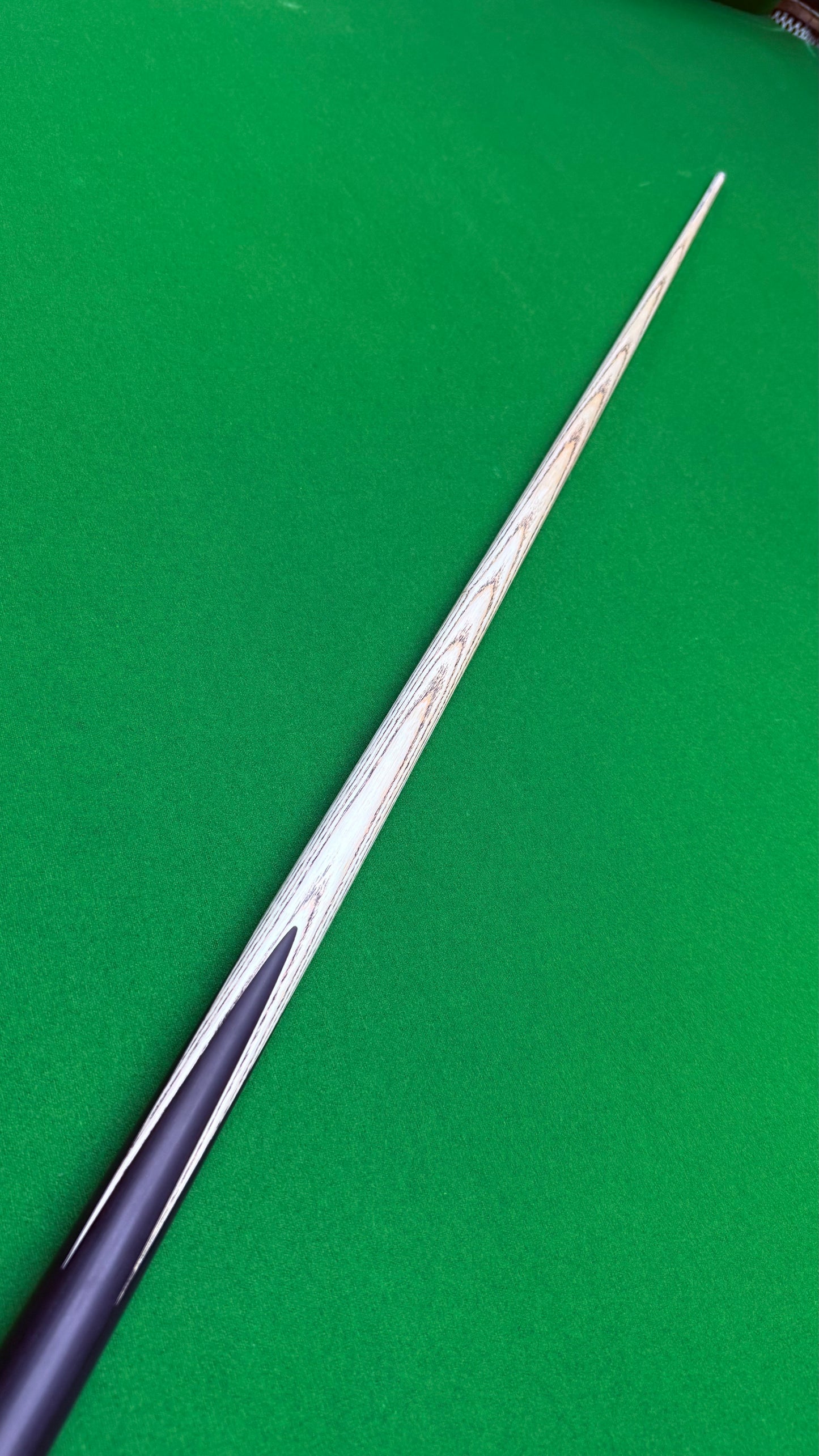 Special Cue – Handmade Ash Snooker Cue – 58” / 9.55 mm Tip / 18 oz | CueShop Morocco