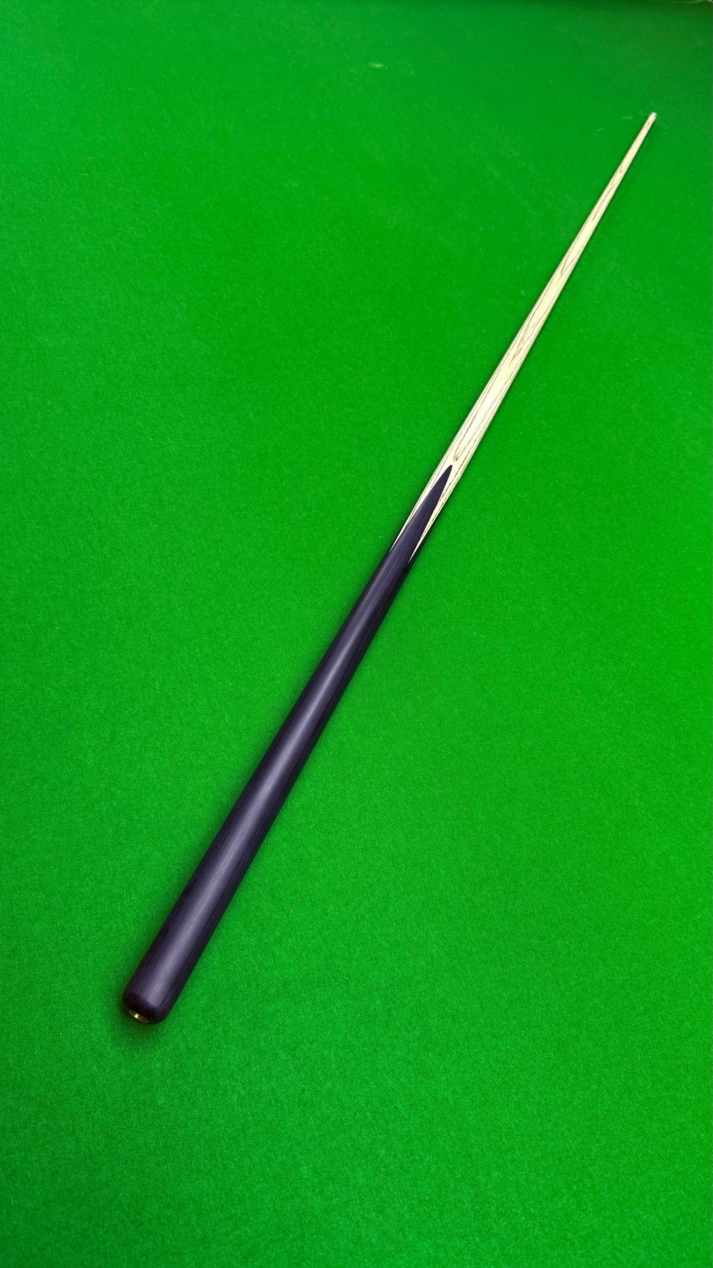 Special Cue – Handmade Ash Snooker Cue – 58” / 9.55 mm Tip / 18 oz | CueShop Morocco