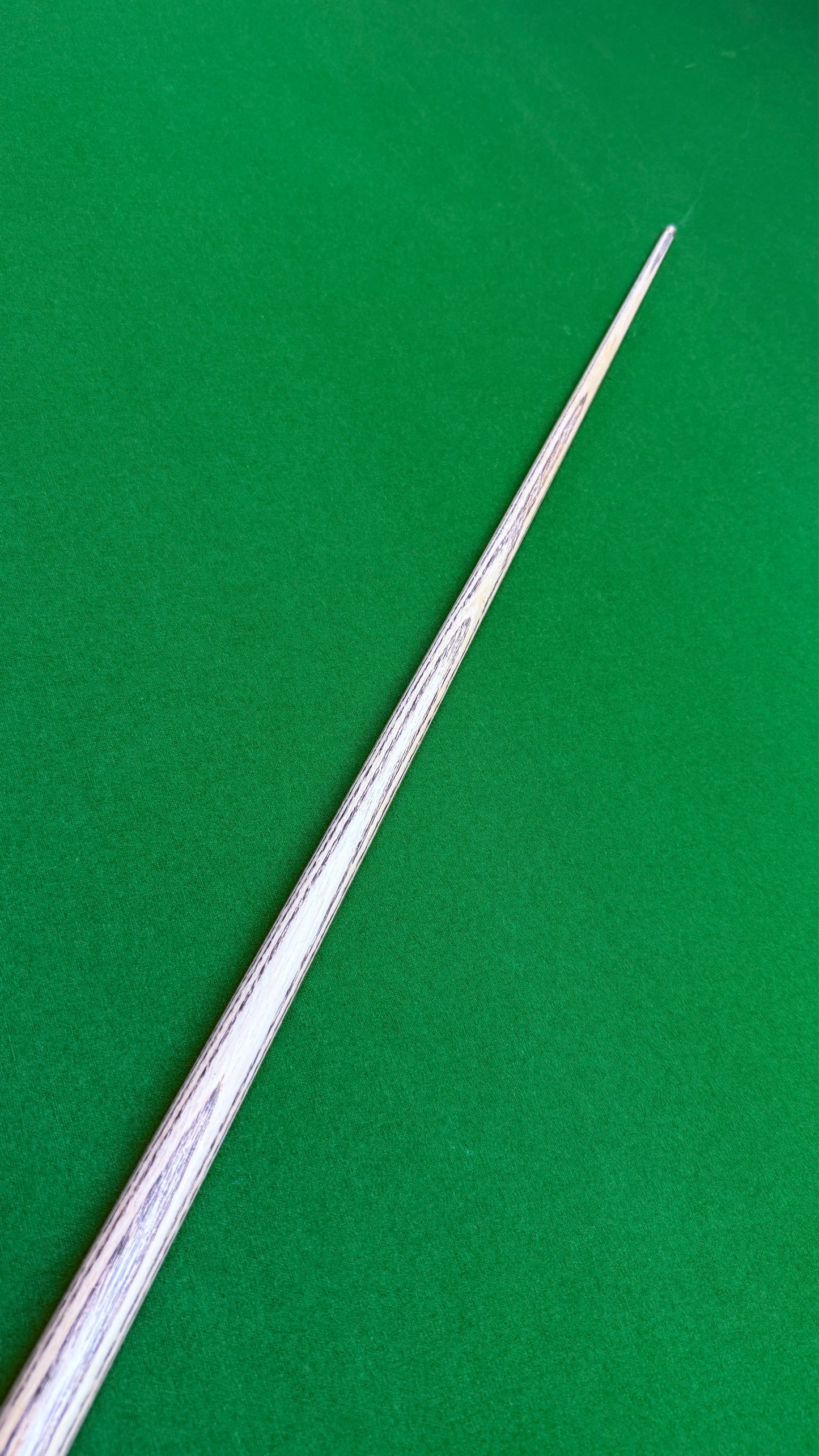 Special Cue – Handmade Ash Pool Cue – 58” / 8.4 mm Tip / 18 oz | CueShop Morocco