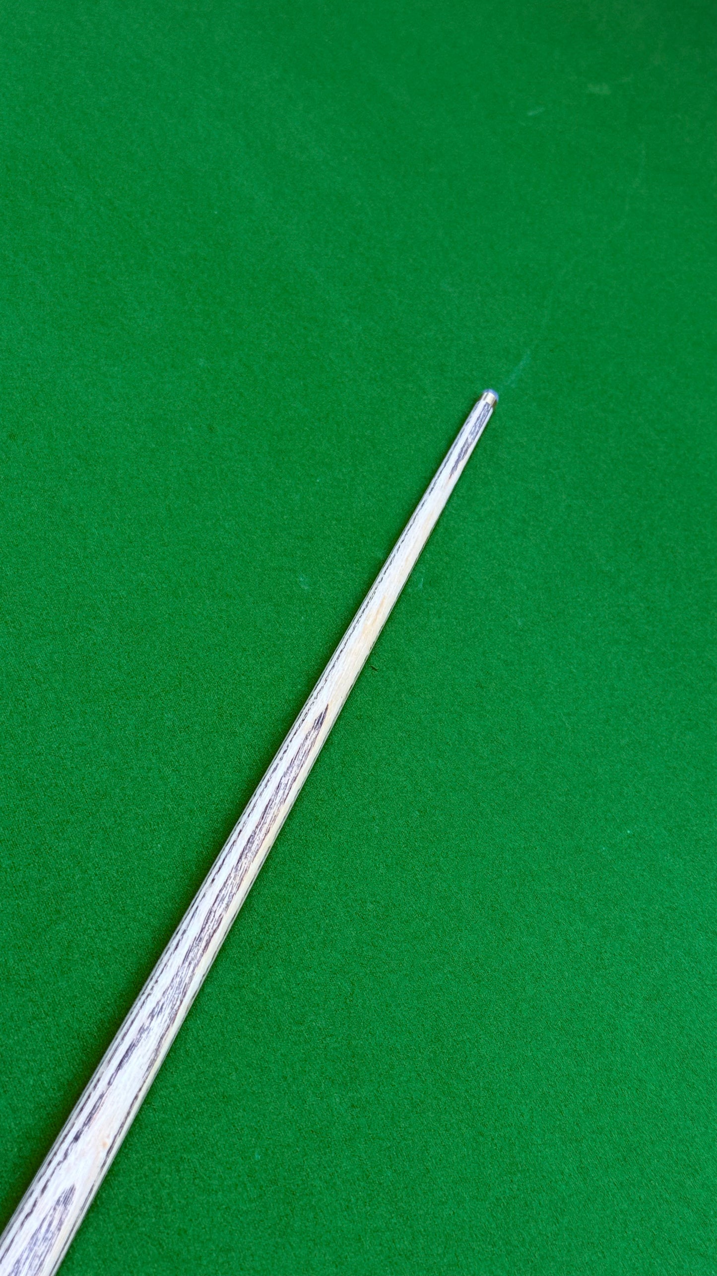 Special Cue – Handmade Ash Pool Cue – 58” / 8.4 mm Tip / 18 oz | CueShop Morocco