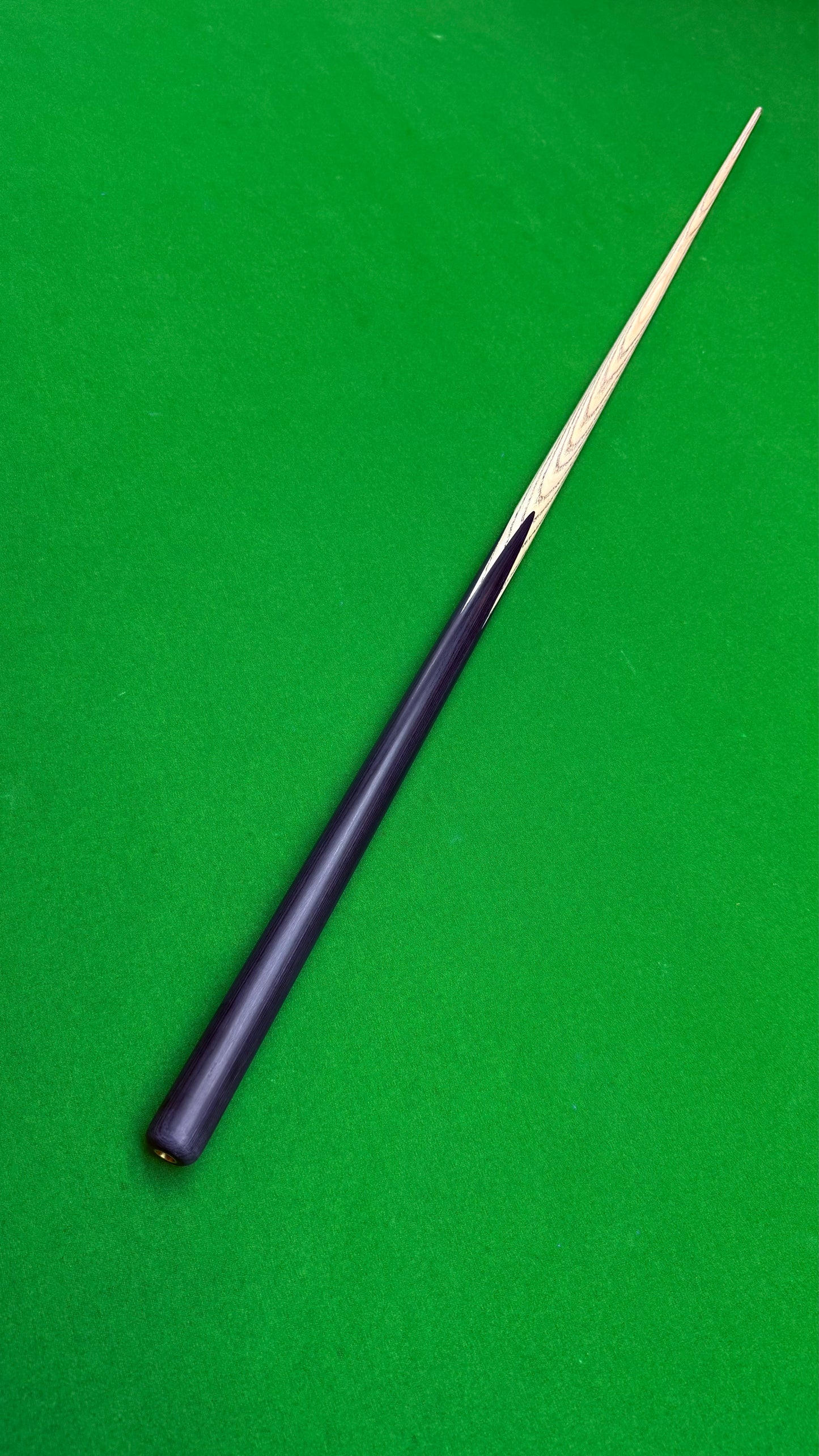 Special Cue – Queue Artisanale de Billard en Frêne – 58 Pouces / Embout 8,5 mm / 18 oz | CueShop Maroc