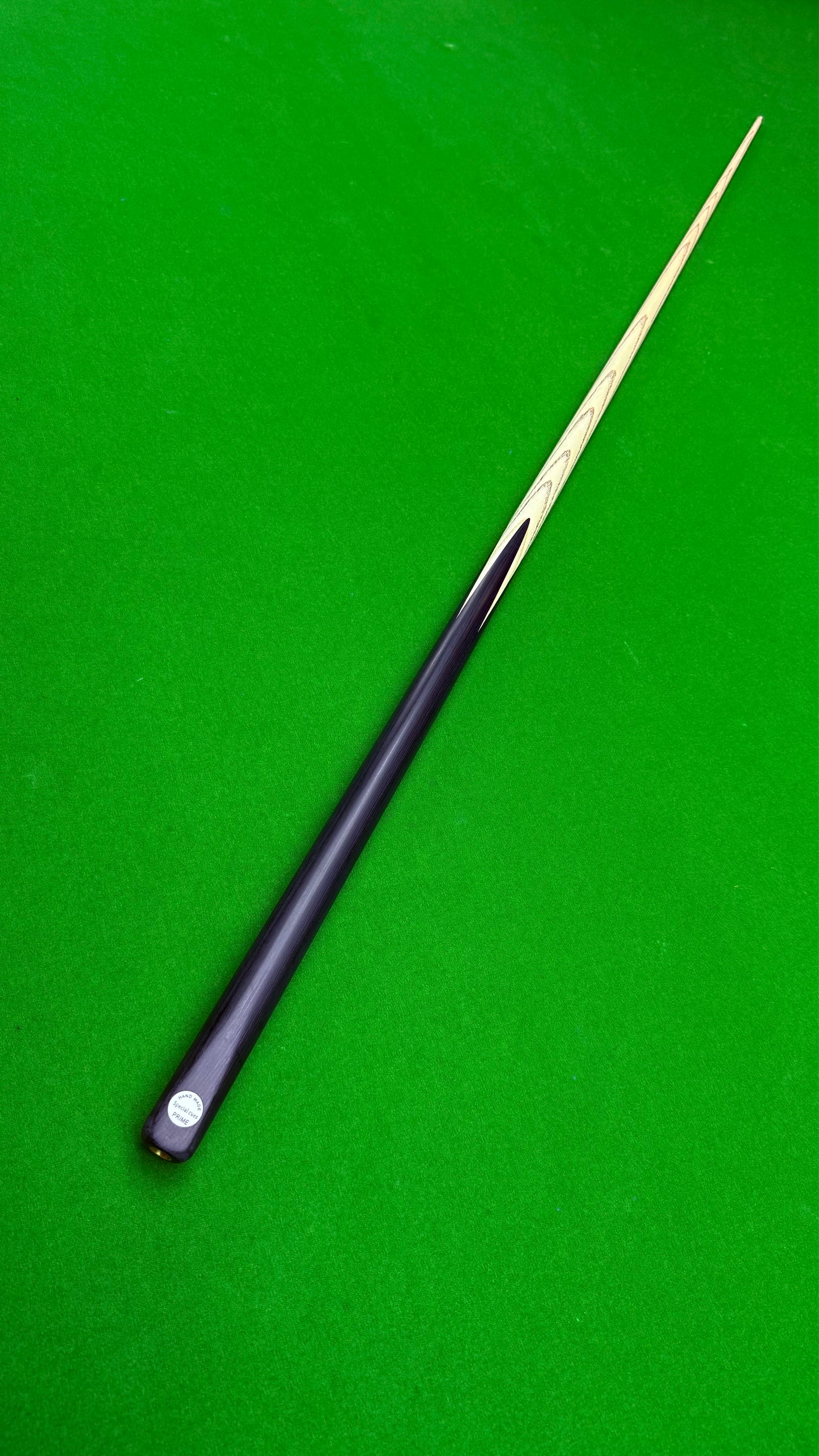 Special Cue – Queue Artisanale de Billard en Frêne – 58 Pouces / Embout 8,5 mm / 18 oz | CueShop Maroc