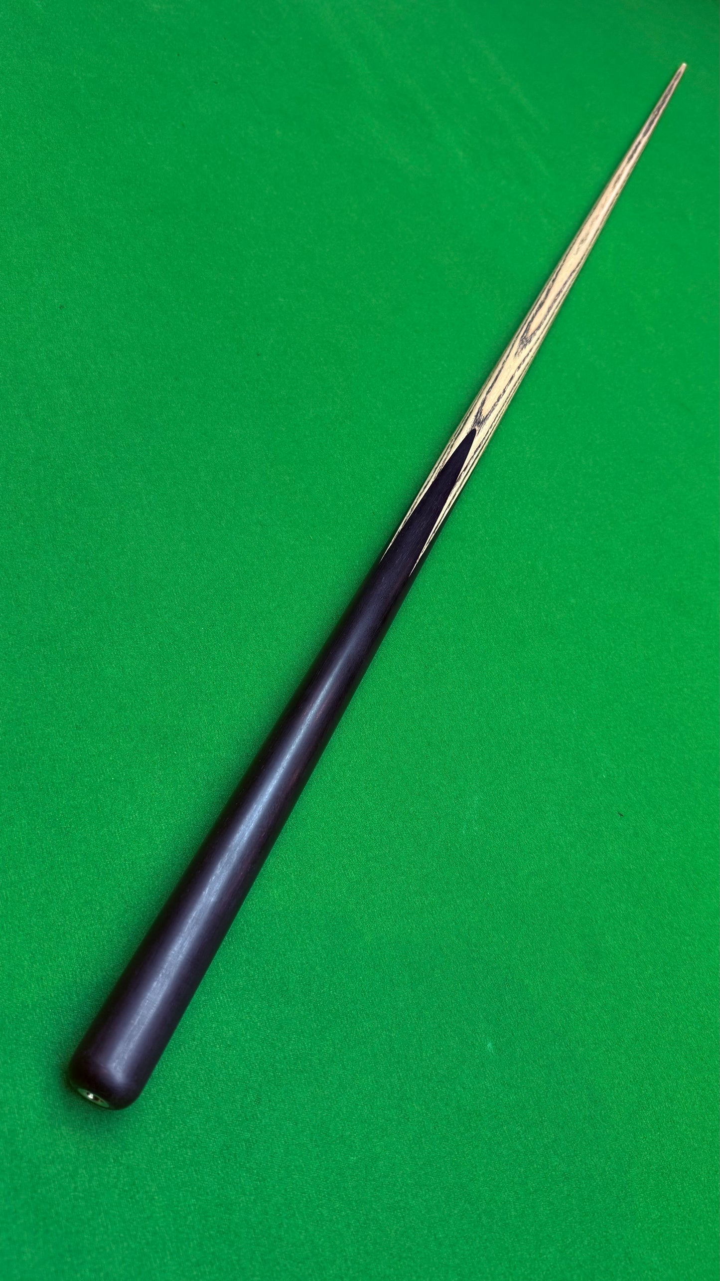 Unique Cues FS Limited Edition – Snooker Cue |Tip 9.3 mm| 58”| 18.2 oz | 29.5