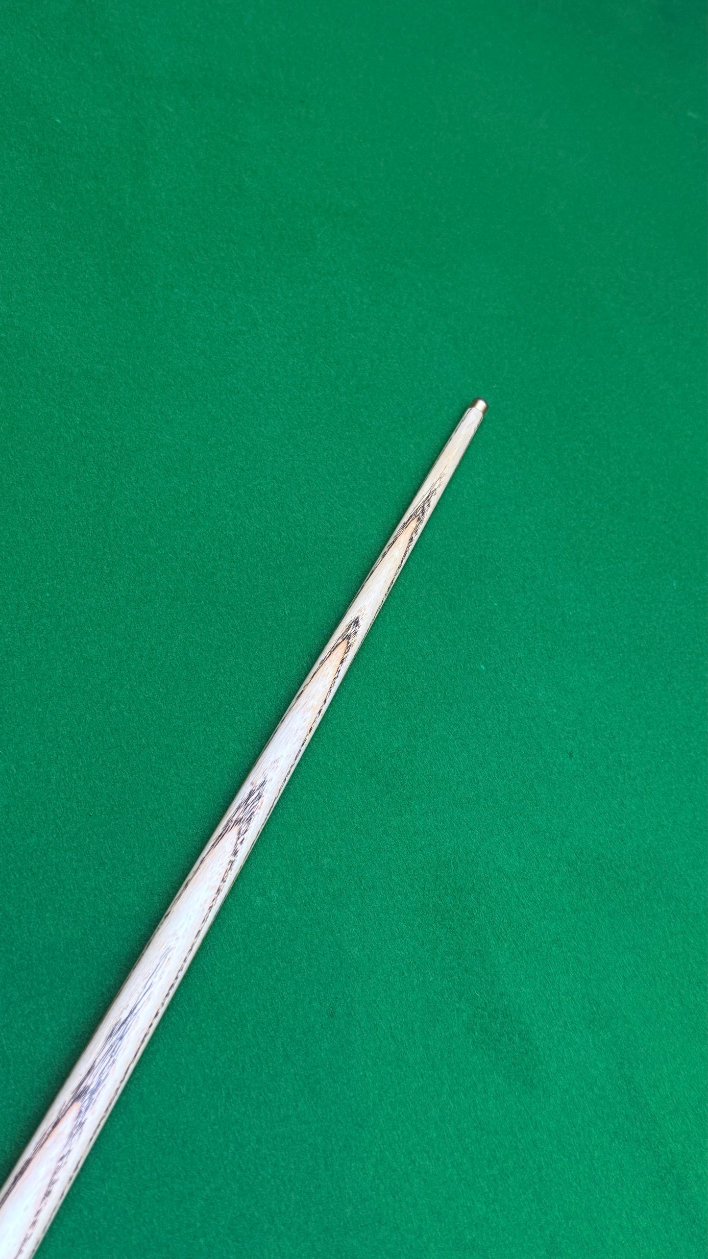 ASIA Cue SERIE 2 – Handmade Ash Snooker Cue – 58” /9.5mm Tip / 18.2 oz | CueShop Morocco