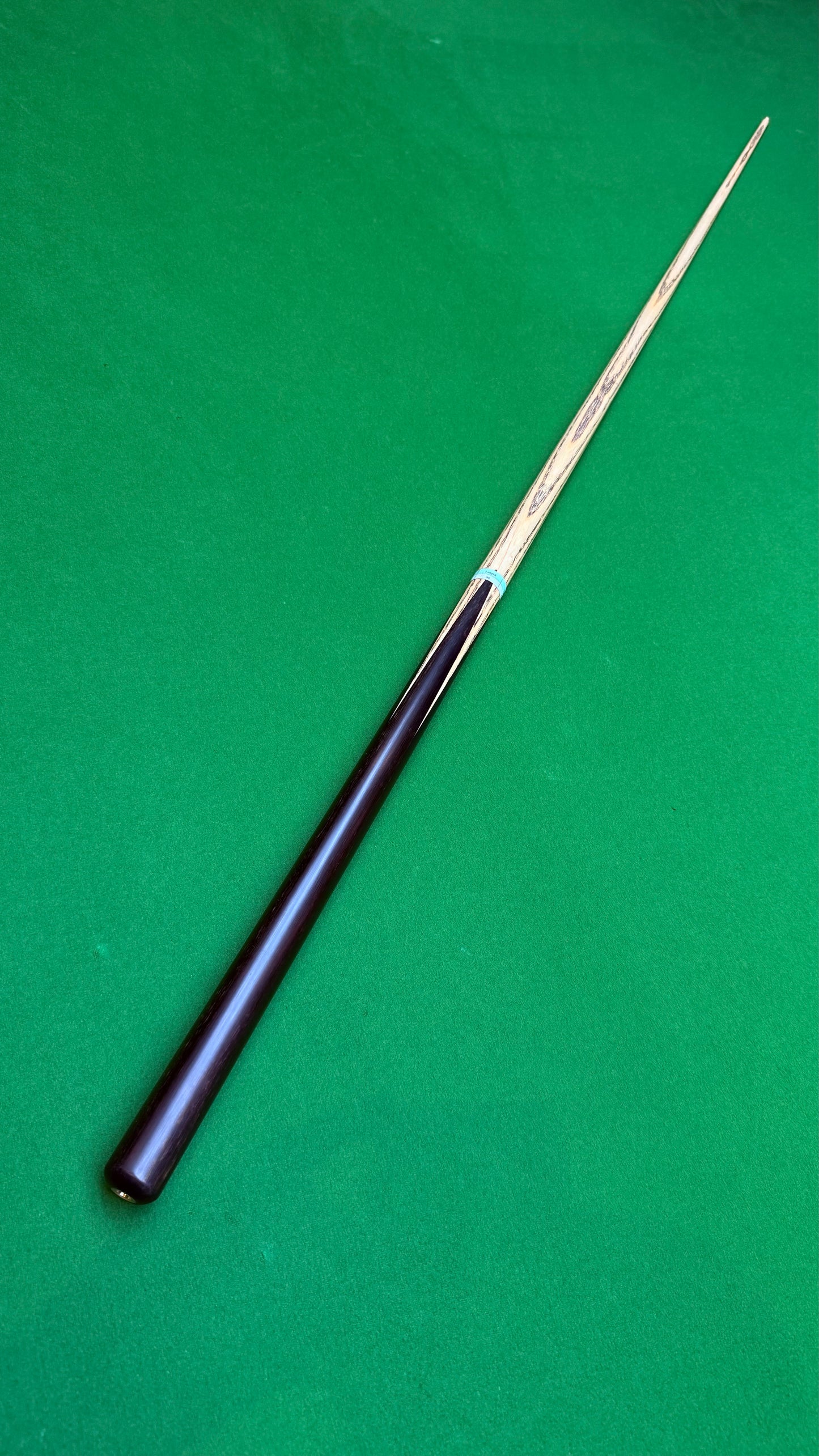 ASIA Cue SERIE 1 – Handmade Ash Snooker Cue – 58” / 9.4 mm Tip / 18oz | CueShop Morocco