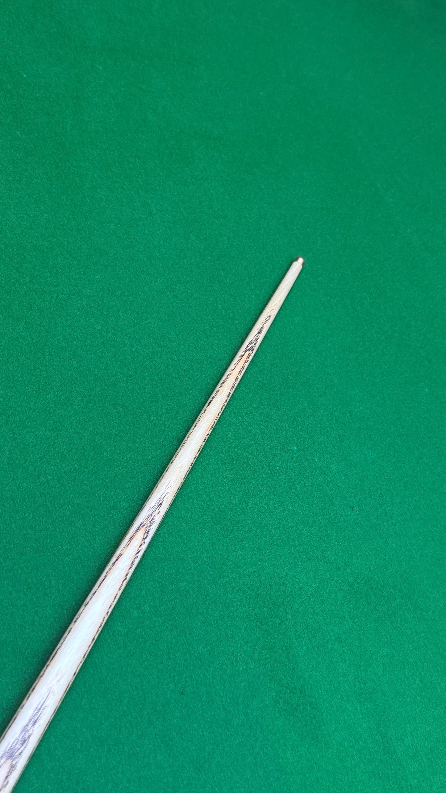ASIA Cue SERIE 1 – Handmade Ash Snooker Cue – 58” / 9.4 mm Tip / 18oz | CueShop Morocco