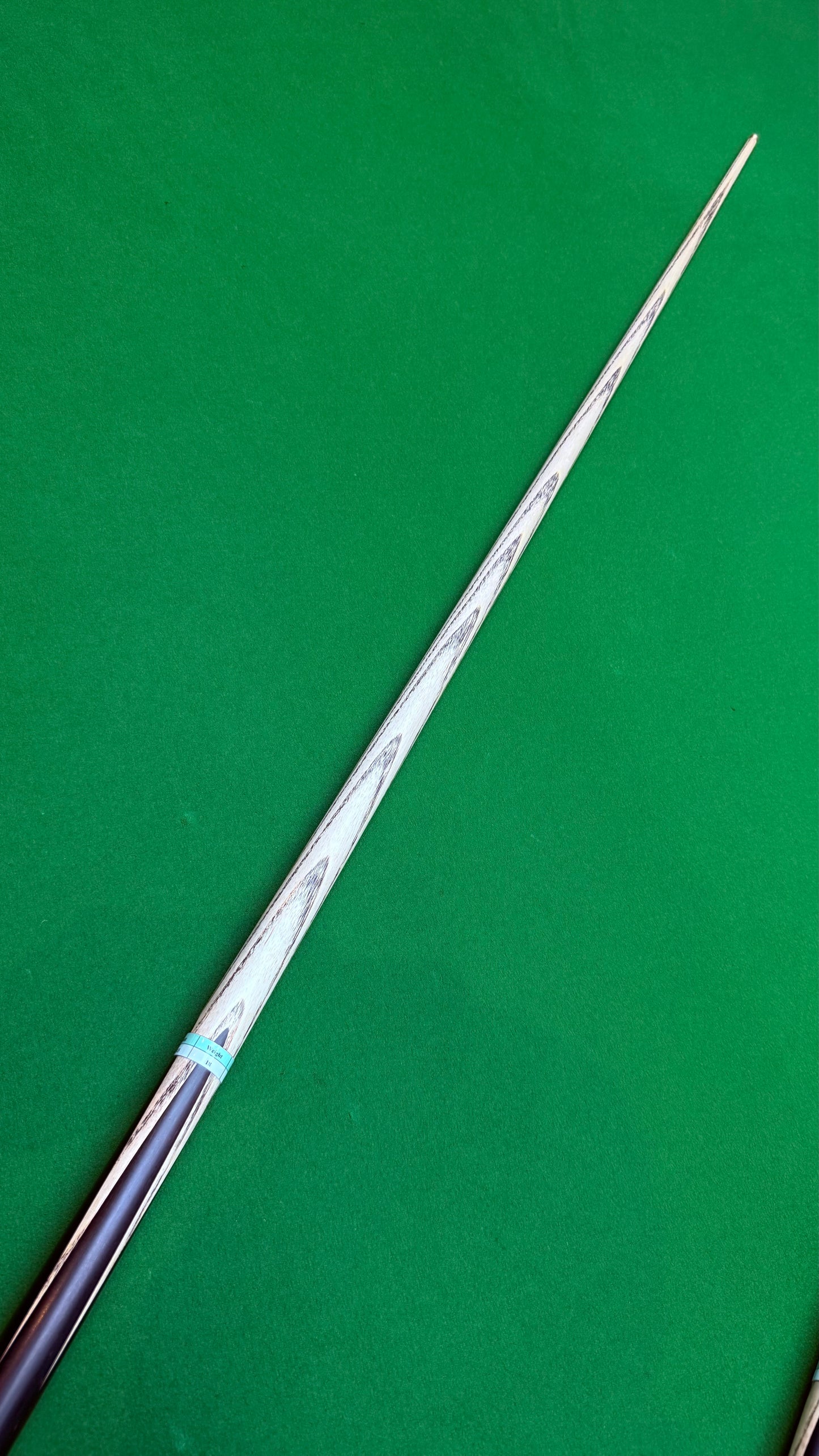 ASIA Cue SERIE 1– Handmade Ash Snooker Cue – 58” / 9.4 mm Tip / 18 oz | CueShop Morocco