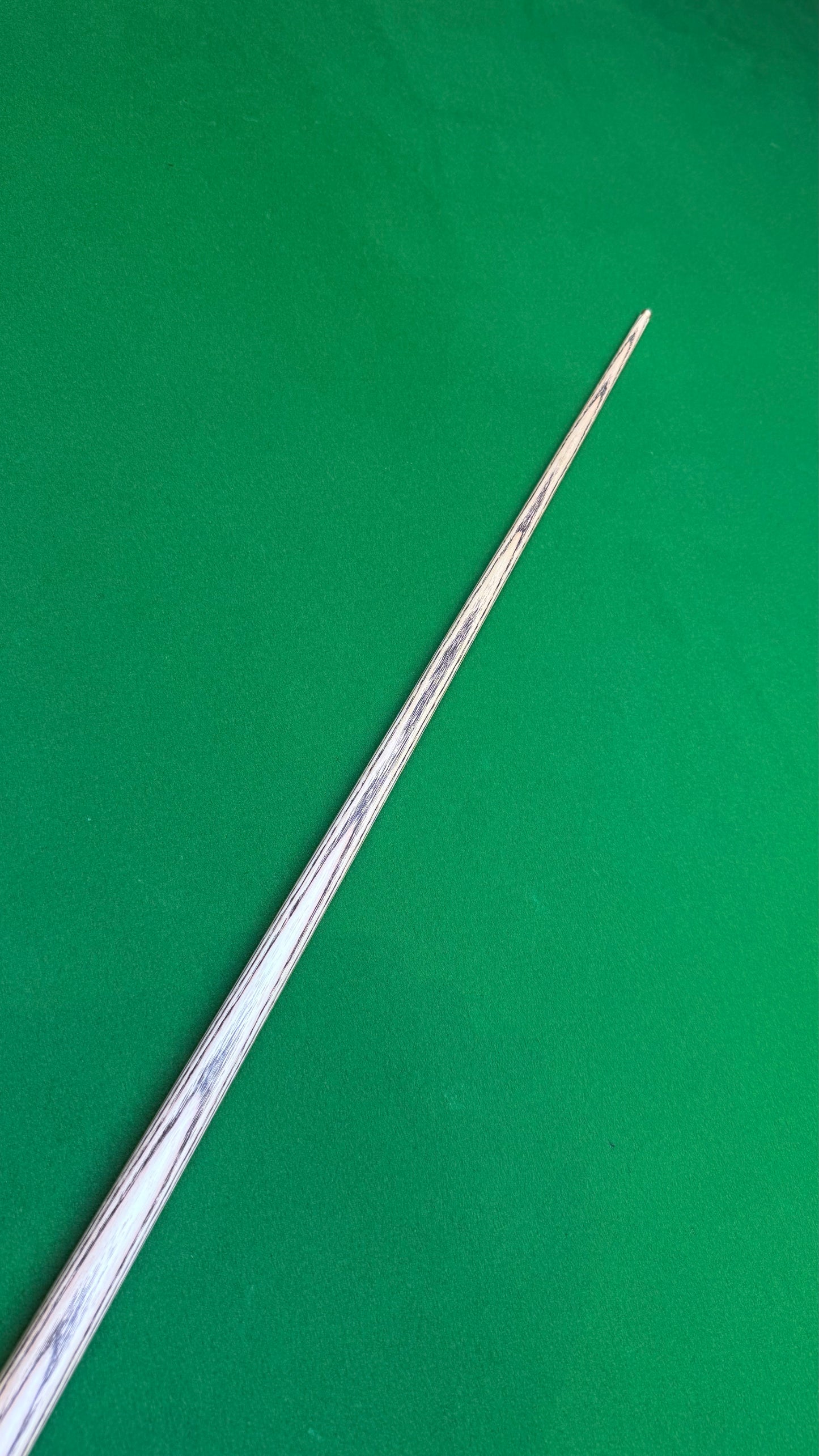 ASIA Cue SERIE 2– Handmade Ash Snooker Cue – 58” / 9.4 mm Tip / 18 oz | CueShop Morocco
