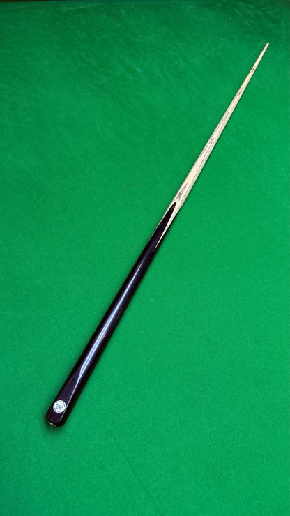 Unique Black classic n°128 – Queue de snooker artisanale en frêne – Longueur 58” / Tip 9.5 mm / Poids 17.7 oz | CueShop Maroc