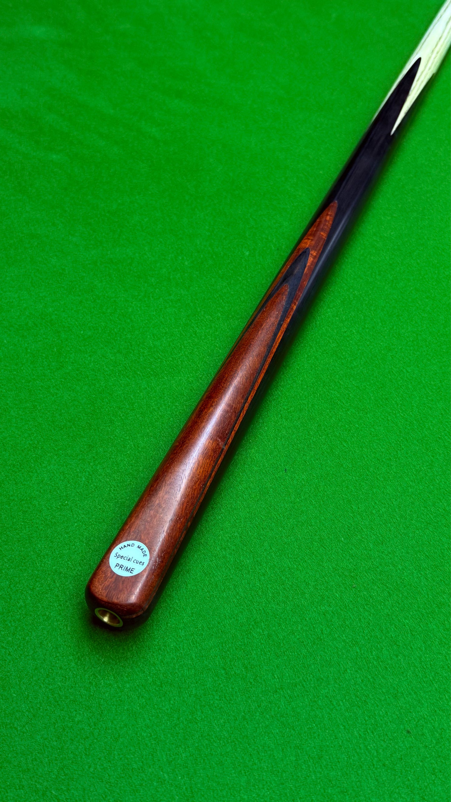 Special Cue Prime – Handmade Ash Snooker Cue – 58” / 9 mm Tip / 18 oz | CueShop Morocco