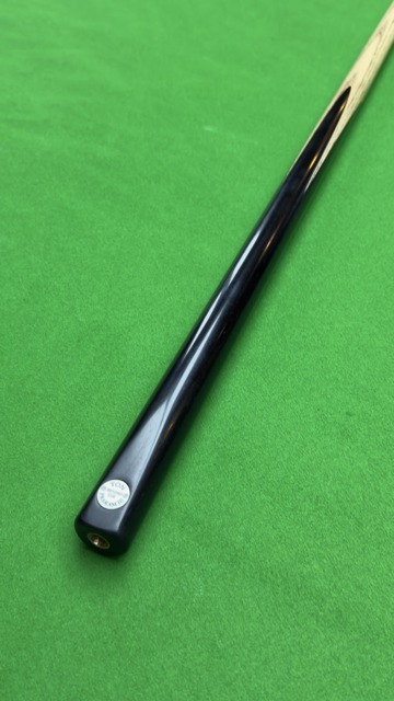 Ton Praram  III Beyond Cue – Handmade Ash Snooker Cue – 58” / 9.5 mm Tip / 18.2 oz | CueShop Morocco