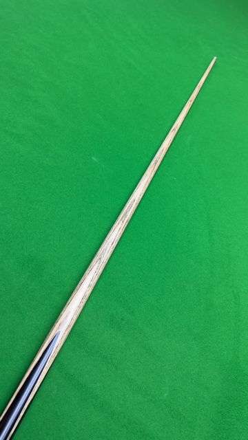Ton Praram  III Beyond Cue – Handmade Ash Snooker Cue – 58” / 9.5 mm Tip / 18.2 oz | CueShop Morocco