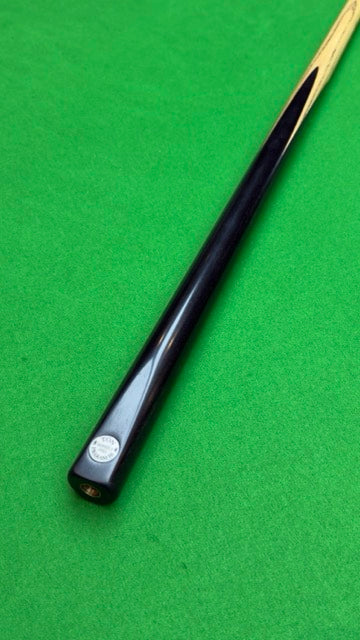 Ton Praram III Série 2 Pro Cue – Handmade Ash Snooker Cue – 58” / 9.2 mm Tip / 18.3 oz | CueShop Morocco