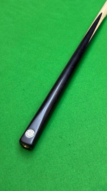 Ton Praram Série 1 Cue – Handmade Ash Snooker Cue – 58” / 9.4 mm Tip / 18 oz | CueShop Morocco