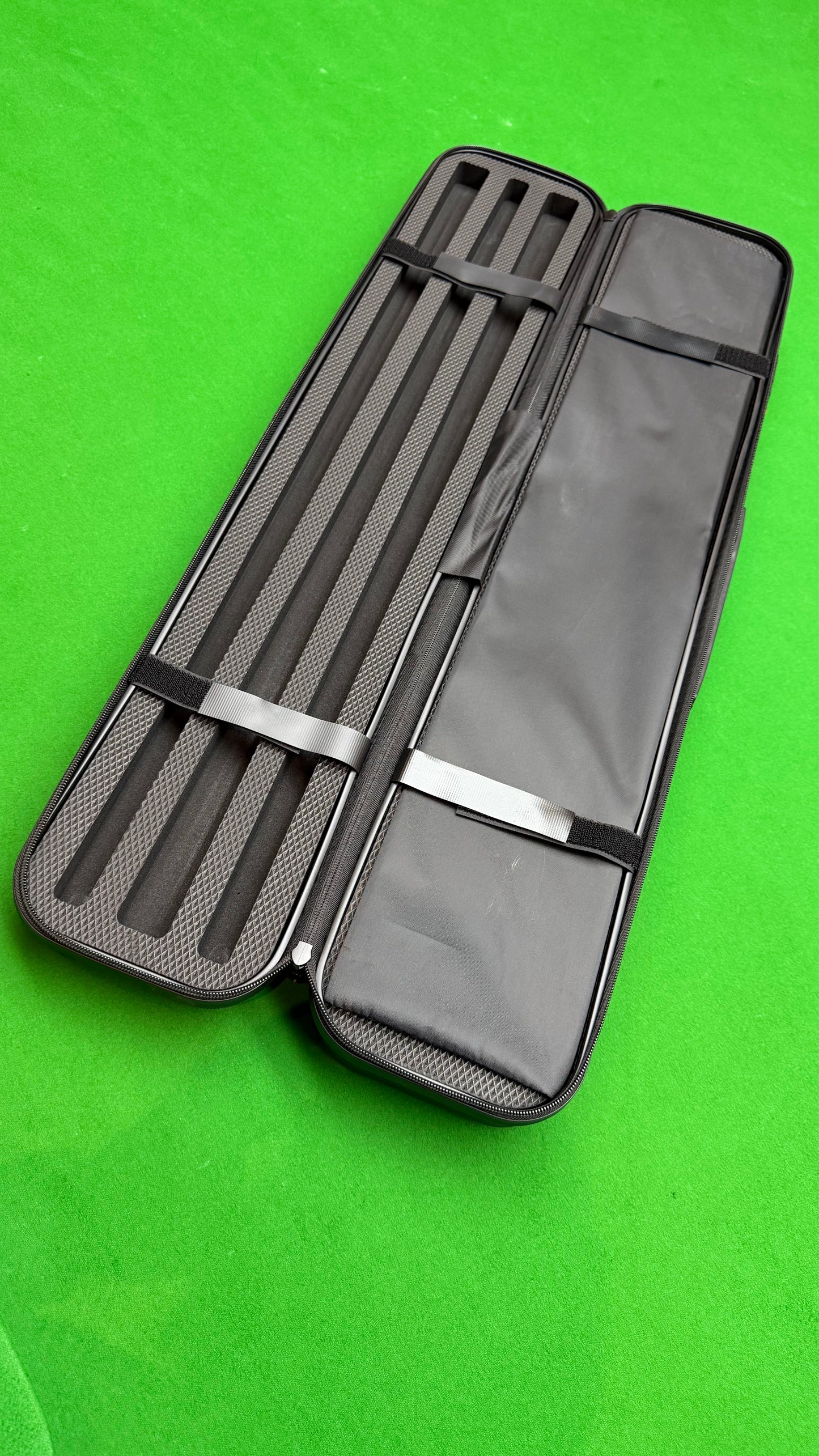 Black Hard Cue Case 1/2 – Protective Cue Storage Case