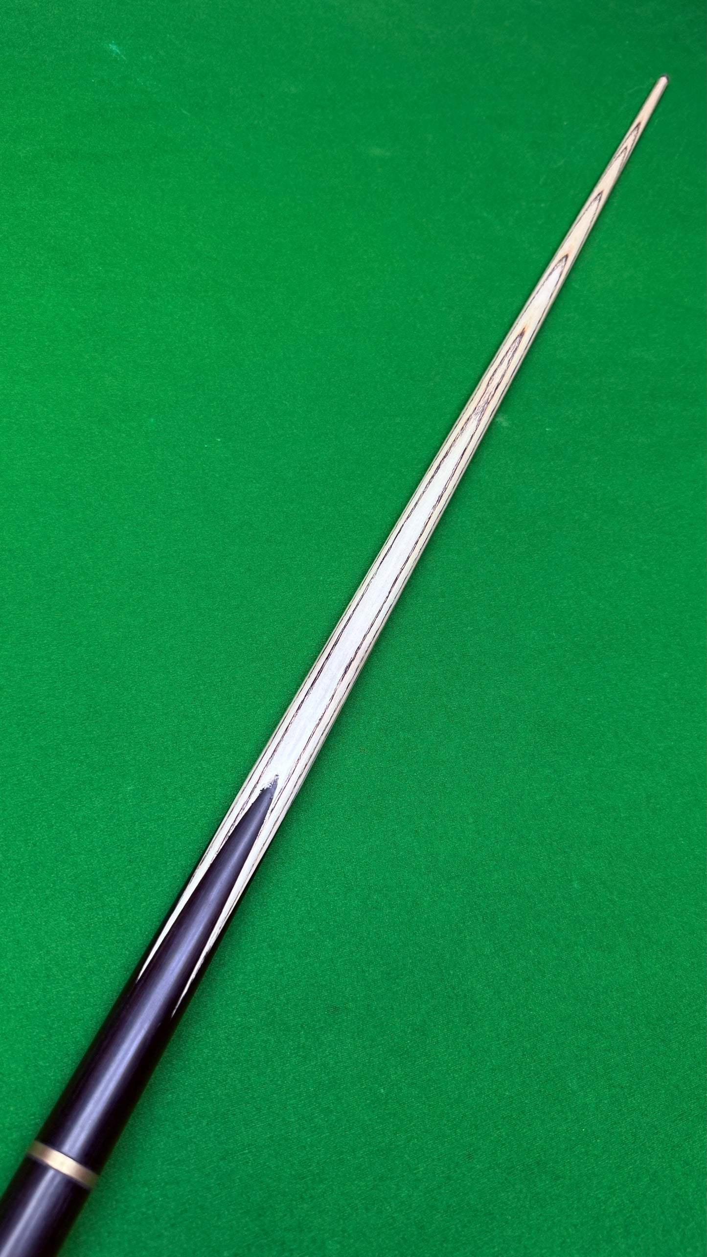 SPECIAL CUES PRIME 1 pc - Ash - 9.6mm - 57.5" - 18.2oz