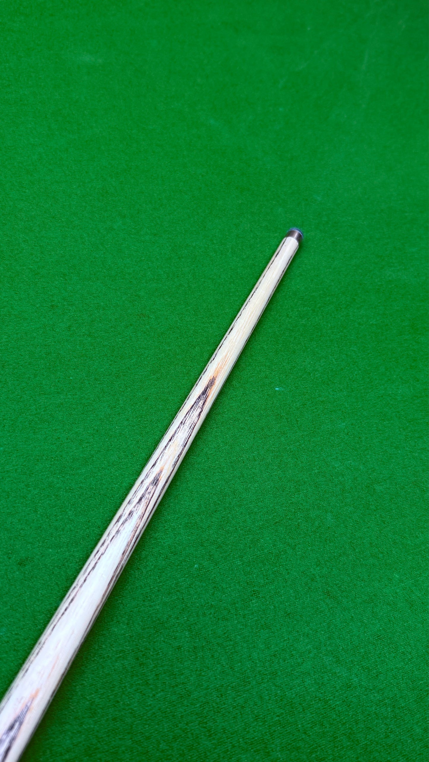 SPECIAL CUES PRIME 1 pc - Ash - 9.6mm - 57.5" - 18.2oz