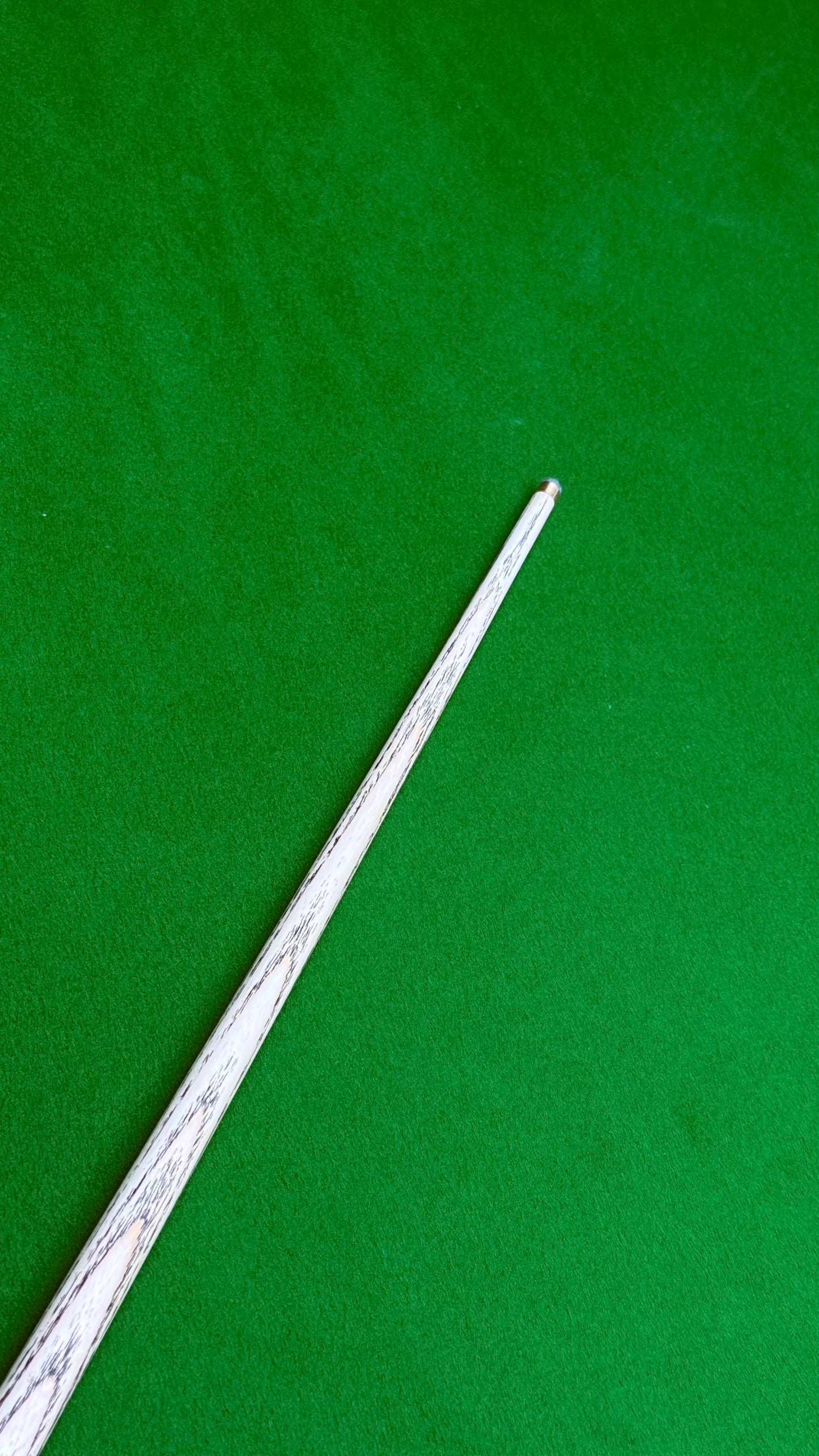 Special Cue Prime – Handmade Ash Snooker Cue – 58” / 9.55 mm Tip / 18 oz | CueShop Morocco