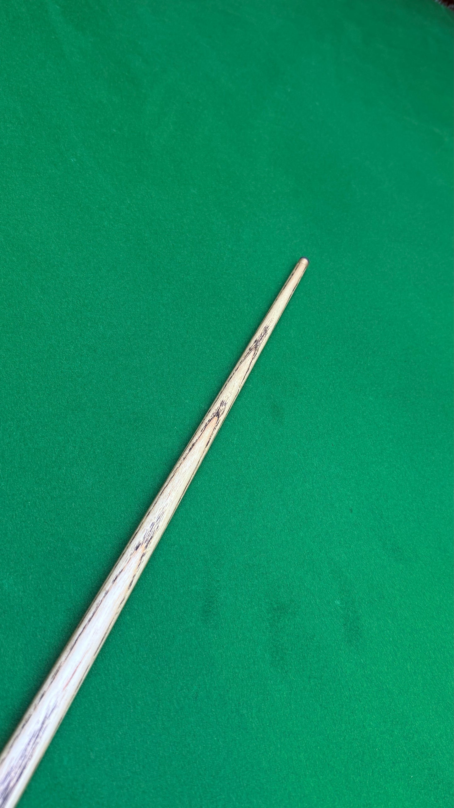 TON PRARAM  III cue PHANTOM   n°1904 FS – Handmade Ash Snooker Cue – 59.5” / 9.5 mm Tip / 18 oz | CueShop Morocco