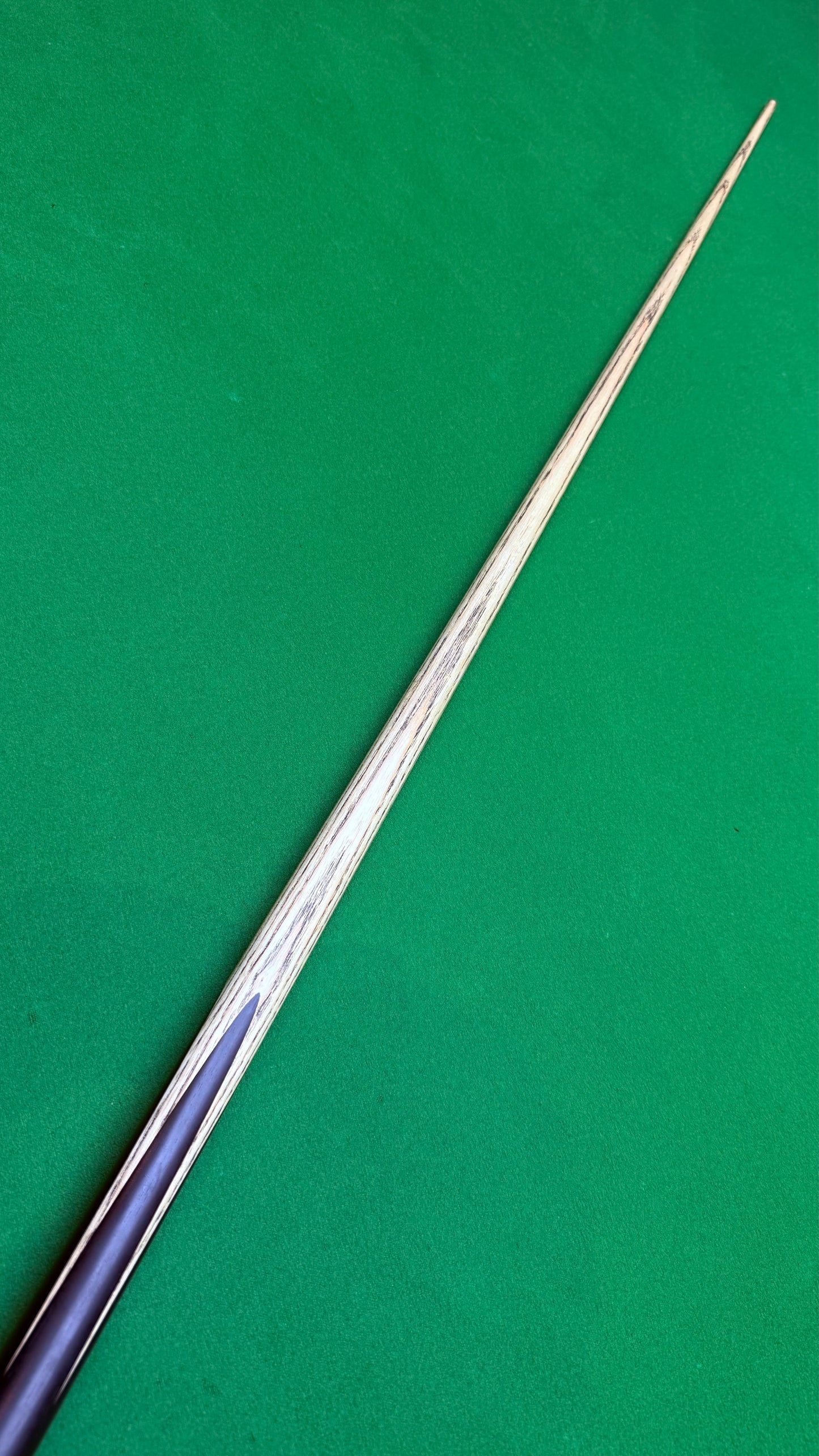 TON PRARAM  III cue PHANTOM   n°1904 FS – Handmade Ash Snooker Cue – 59.5” / 9.5 mm Tip / 18 oz | CueShop Morocco