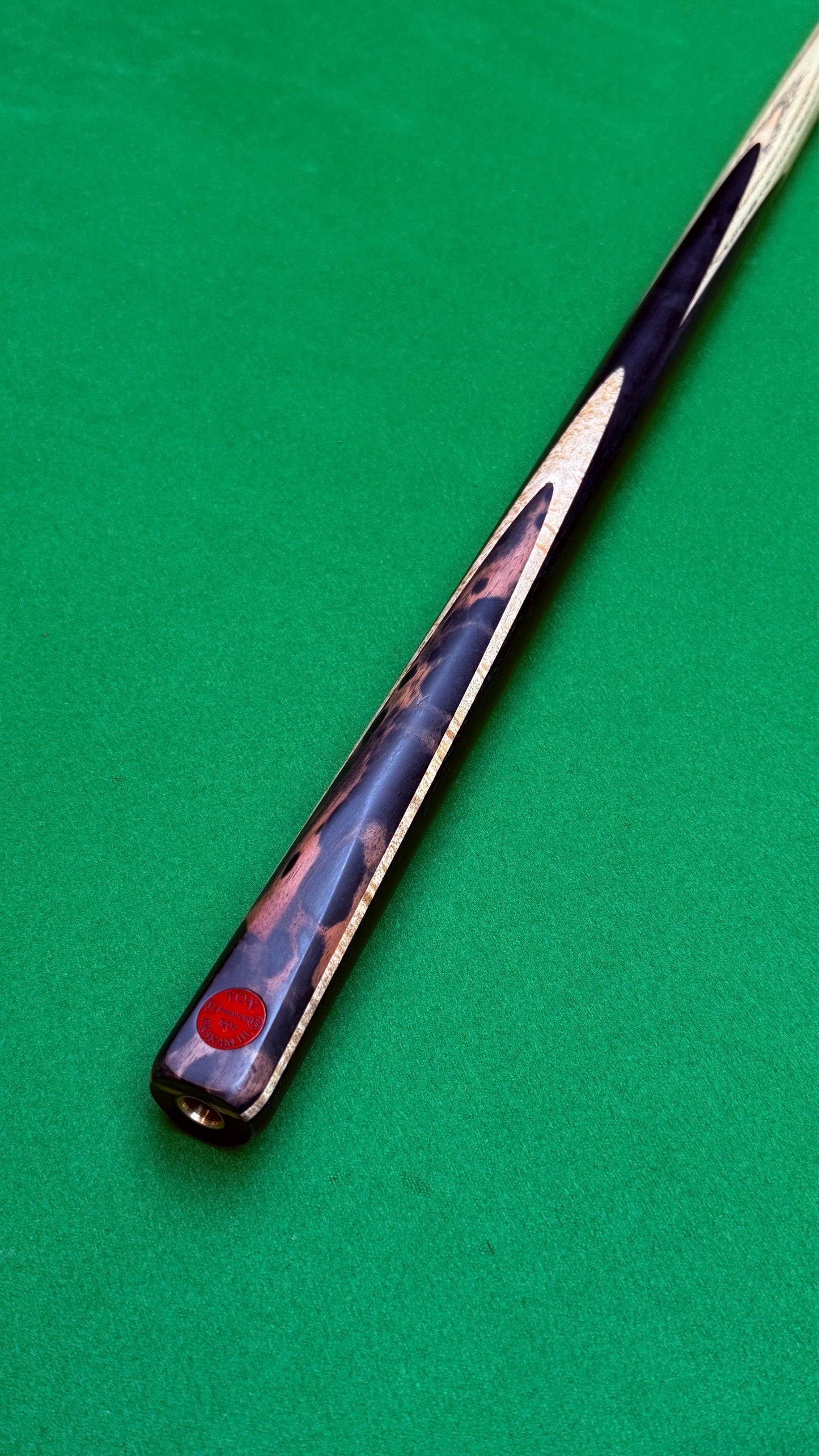 TON PRARAM  III cue PHANTOM   n°1904 FS – Handmade Ash Snooker Cue – 59.5” / 9.5 mm Tip / 18 oz | CueShop Morocco