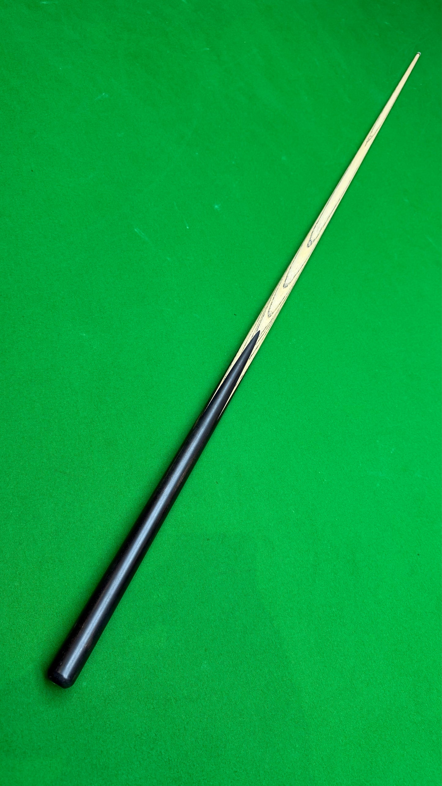 Unique Black Classic – Snooker Cue |Tip 9.4 mm| 58”| 18.2 oz | 29.5