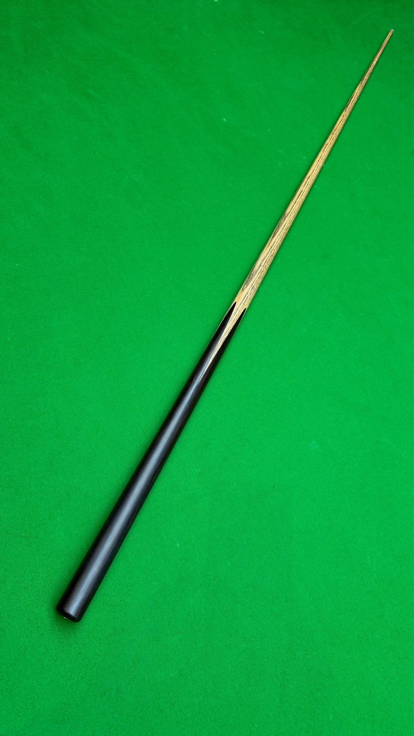 Serie 2 – Asia Cue– Pool Cue |Tip 8.5 mm| 58”| 18 oz | 29
