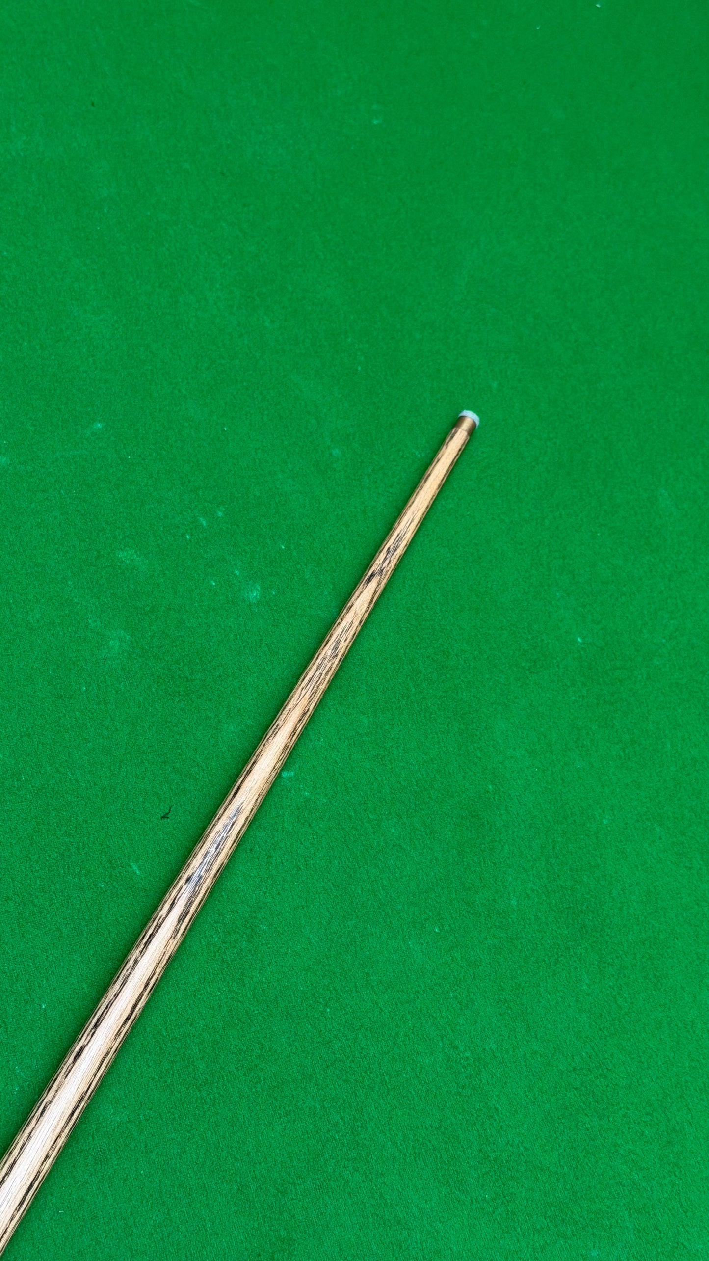 Serie 2 – Asia Cue– Pool Cue |Tip 8.5 mm| 58”| 18 oz | 29