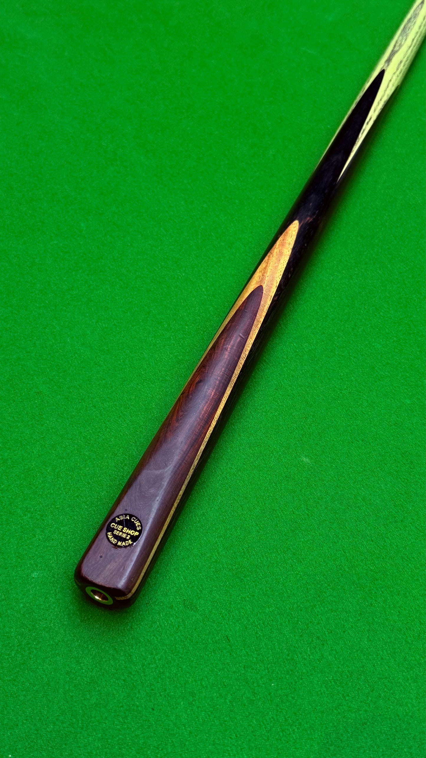 Asia Cue SERIE 2 – Handmade Ash Snooker Cue – 57.5” / 9.5 mm Tip / 18 oz | CueShop Morocco