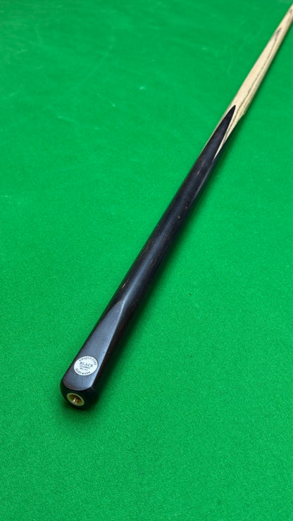 Unique Black Classic – Snooker Cue |Tip 9.45 mm| 58”| 18.2 oz | 29.4