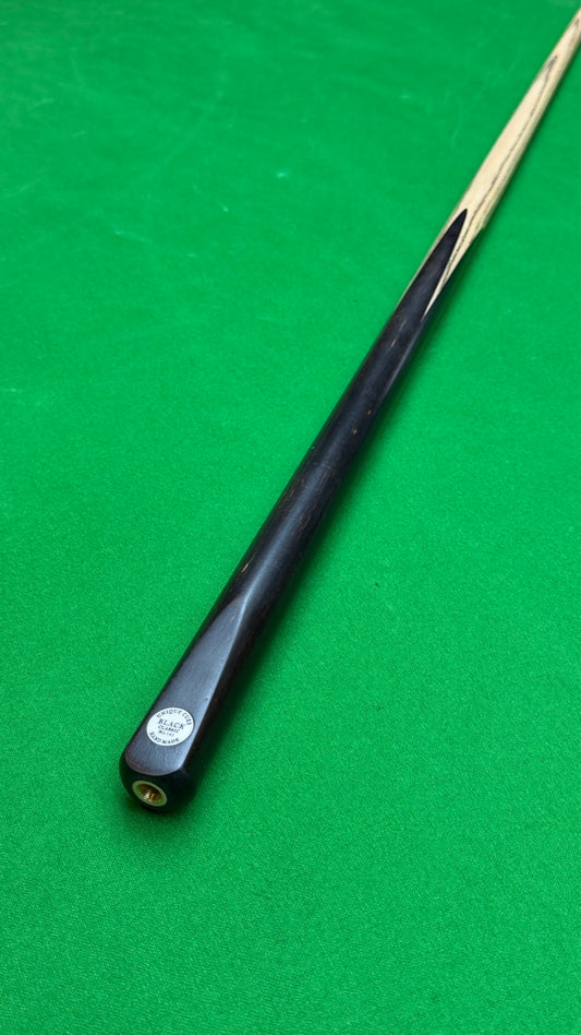 Unique Black Classic – Snooker Cue |Tip 9.45 mm| 58”| 18.2 oz | 29.4