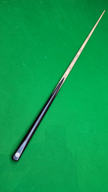 Unique Black Classic – Snooker Cue |Tip 9.45 mm| 58”| 18.2 oz | 29.4