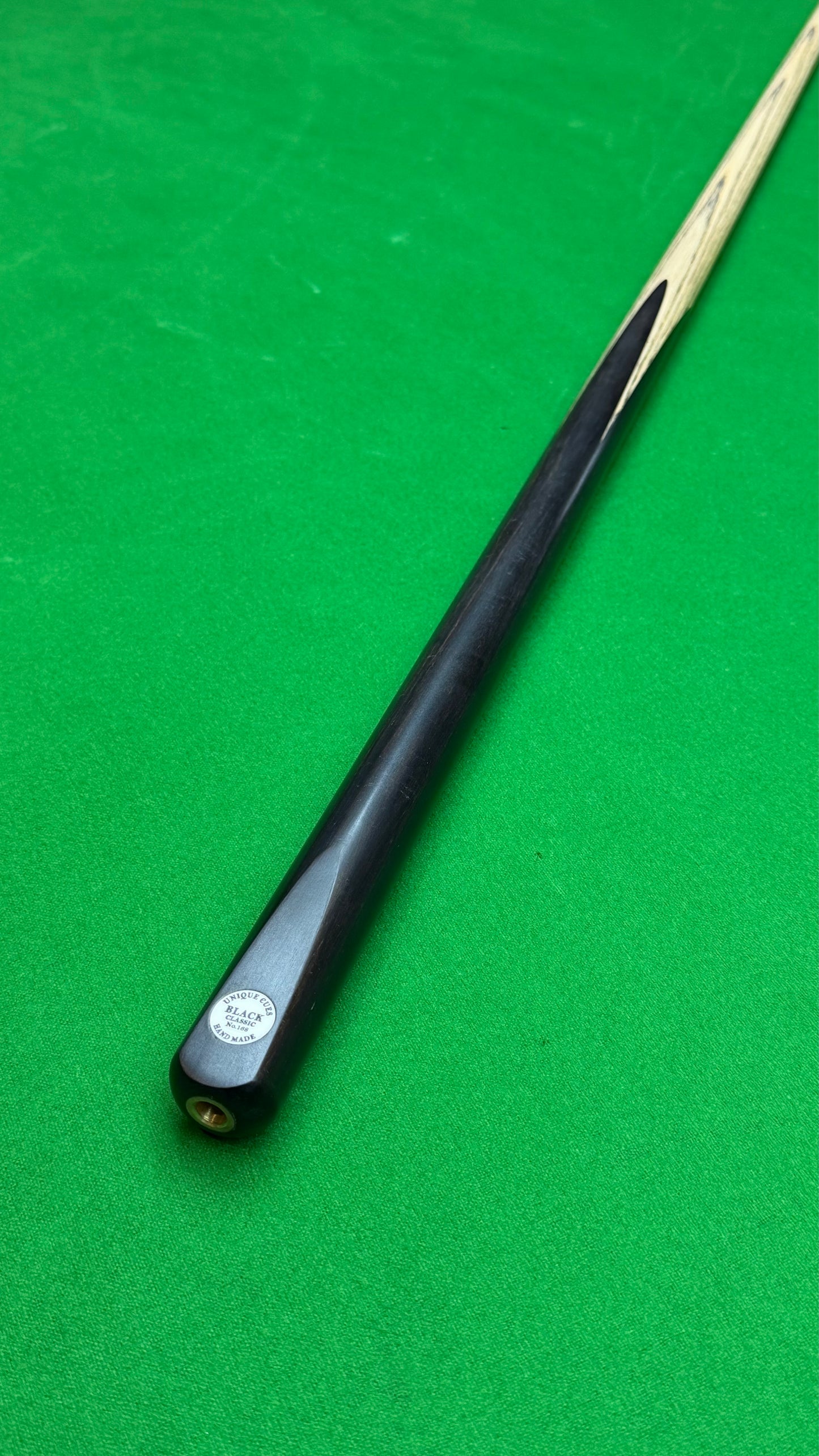 Unique Black Classic – Snooker Cue |Tip 9.5 mm| 58”| 18.2 oz | 29.5