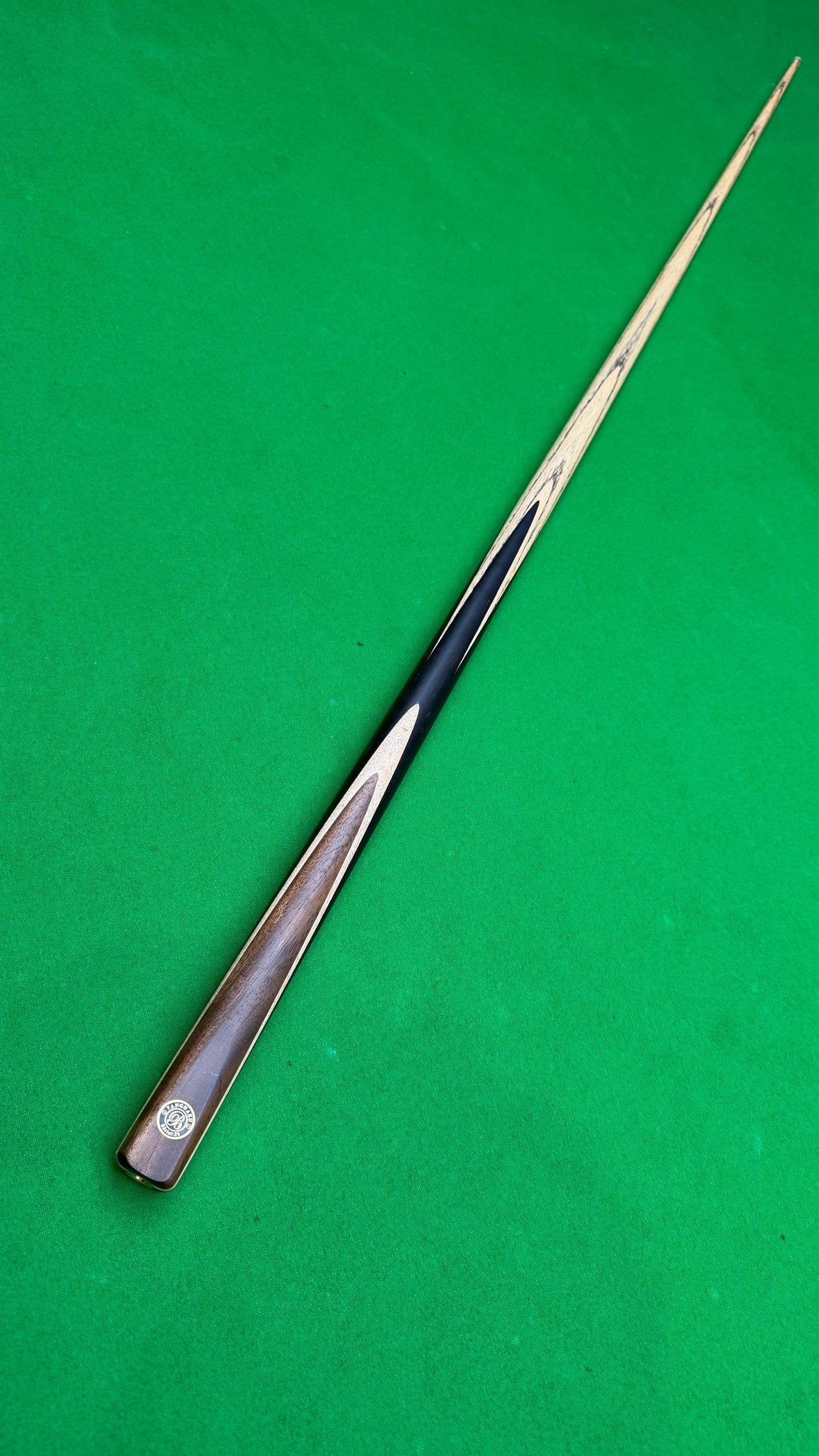 Bûcheron Vanguard – Snooker Cue |Tip 9.5 mm| 58”| 18.5 oz | 29.5