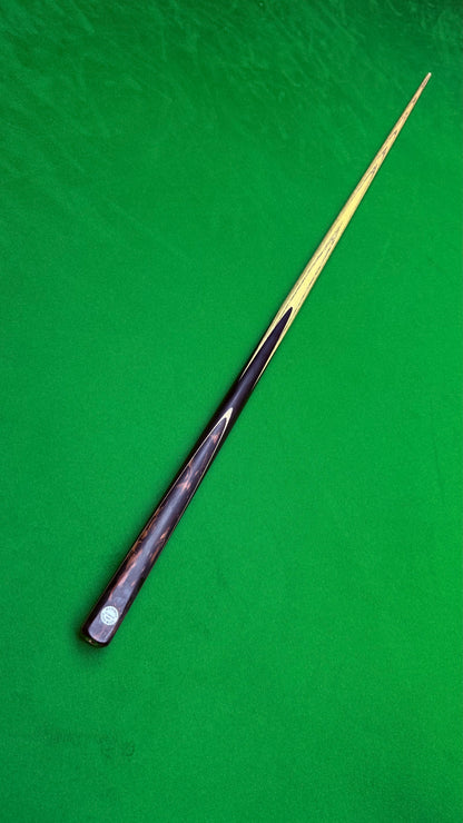 Maximus Ultimate n°3363 – Queue Artisanale de Snooker en Frêne – 57 Pouces / Embout 9,6 mm / 18,2 oz | CueShop Maroc
