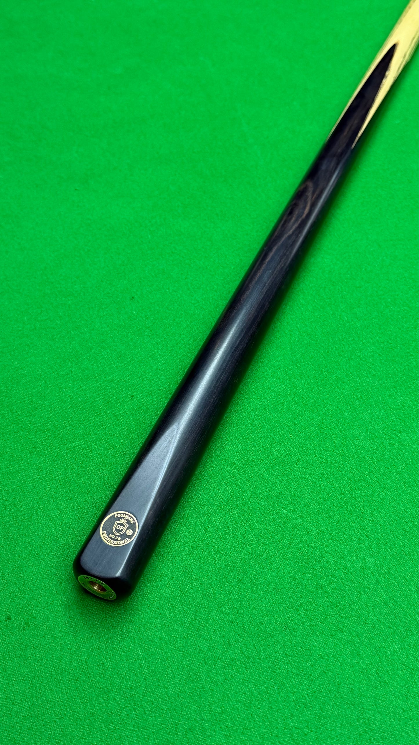 DP PROFESSIONAL Cue – Snooker Cue |Tip 9.5 mm| 58”| 18.2 oz | 29.6