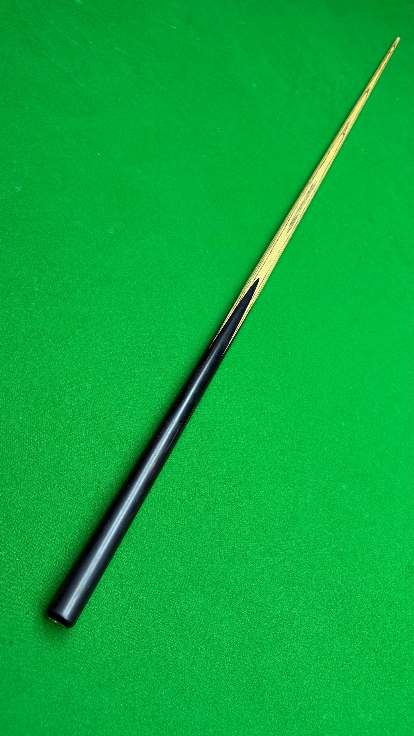 DP PROFESSIONAL Cue – Snooker Cue |Tip 9.5 mm| 58”| 18.2 oz | 29.6