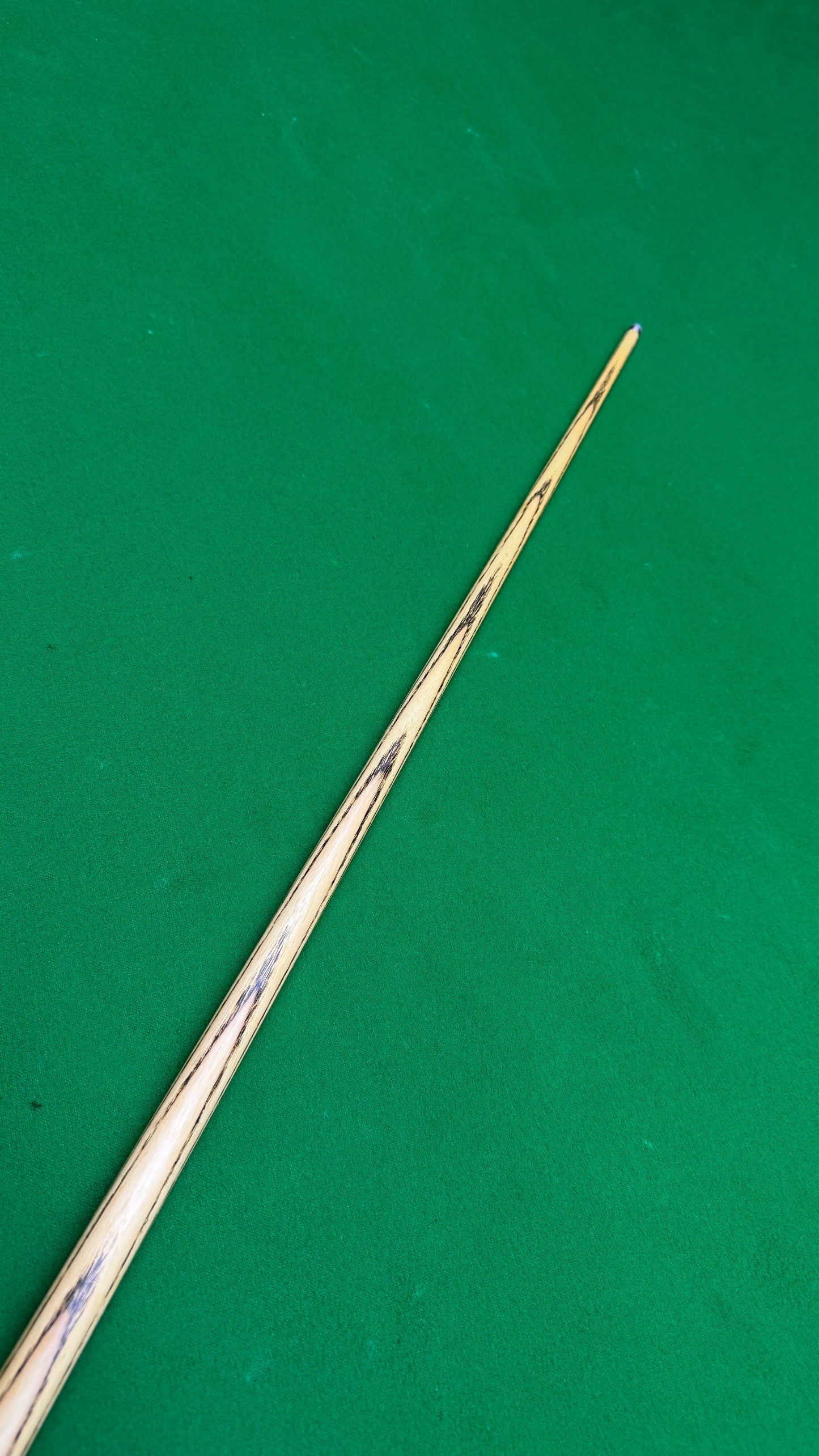 Ultimate Niche Cue – Snooker Cue |Tip 9.6 mm| 57.5”| 18 oz | 29.5