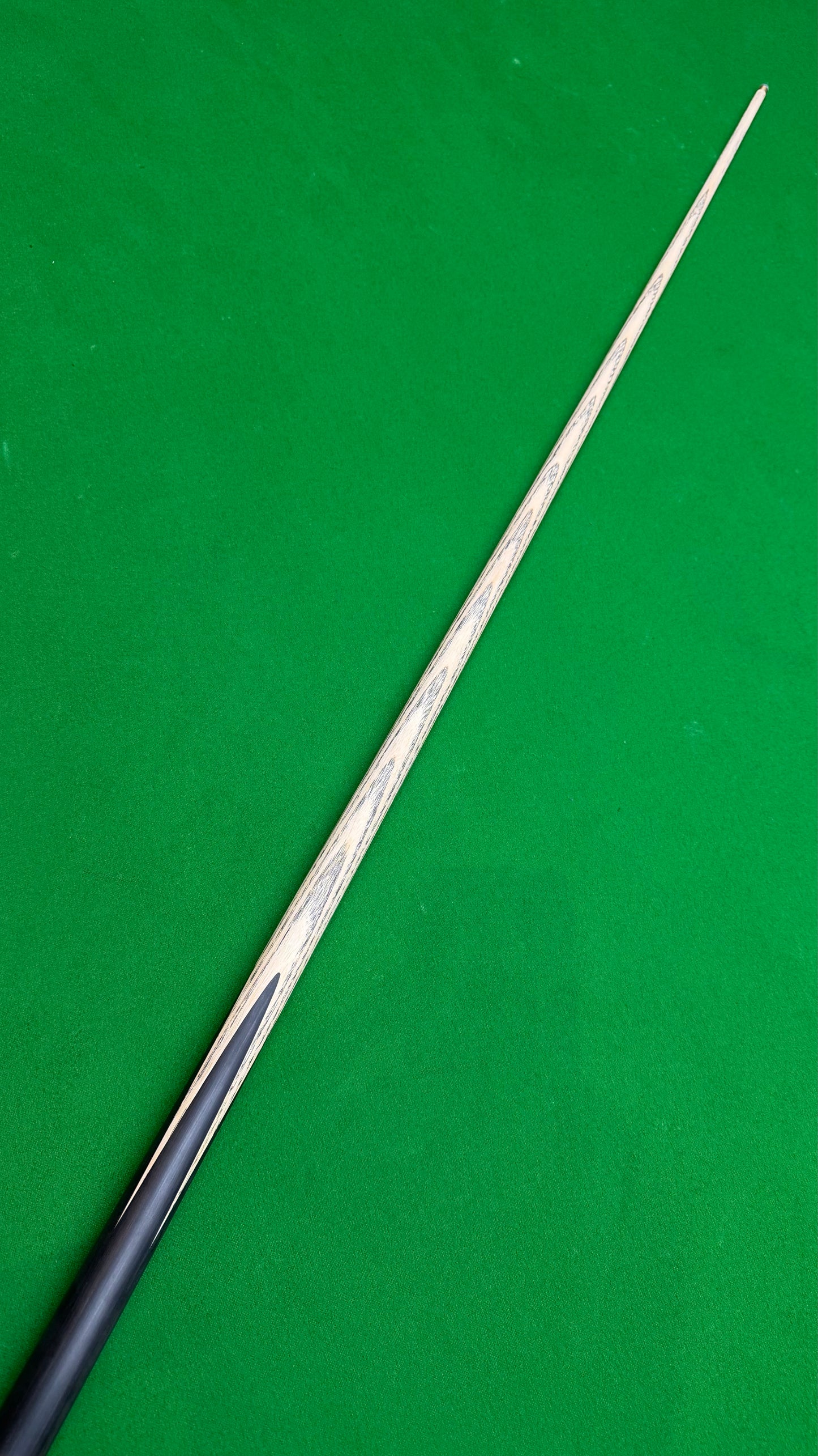Special Cue Prime – Snooker Cue |Tip 9.5 mm| 58”| 18.2 oz | 29.5